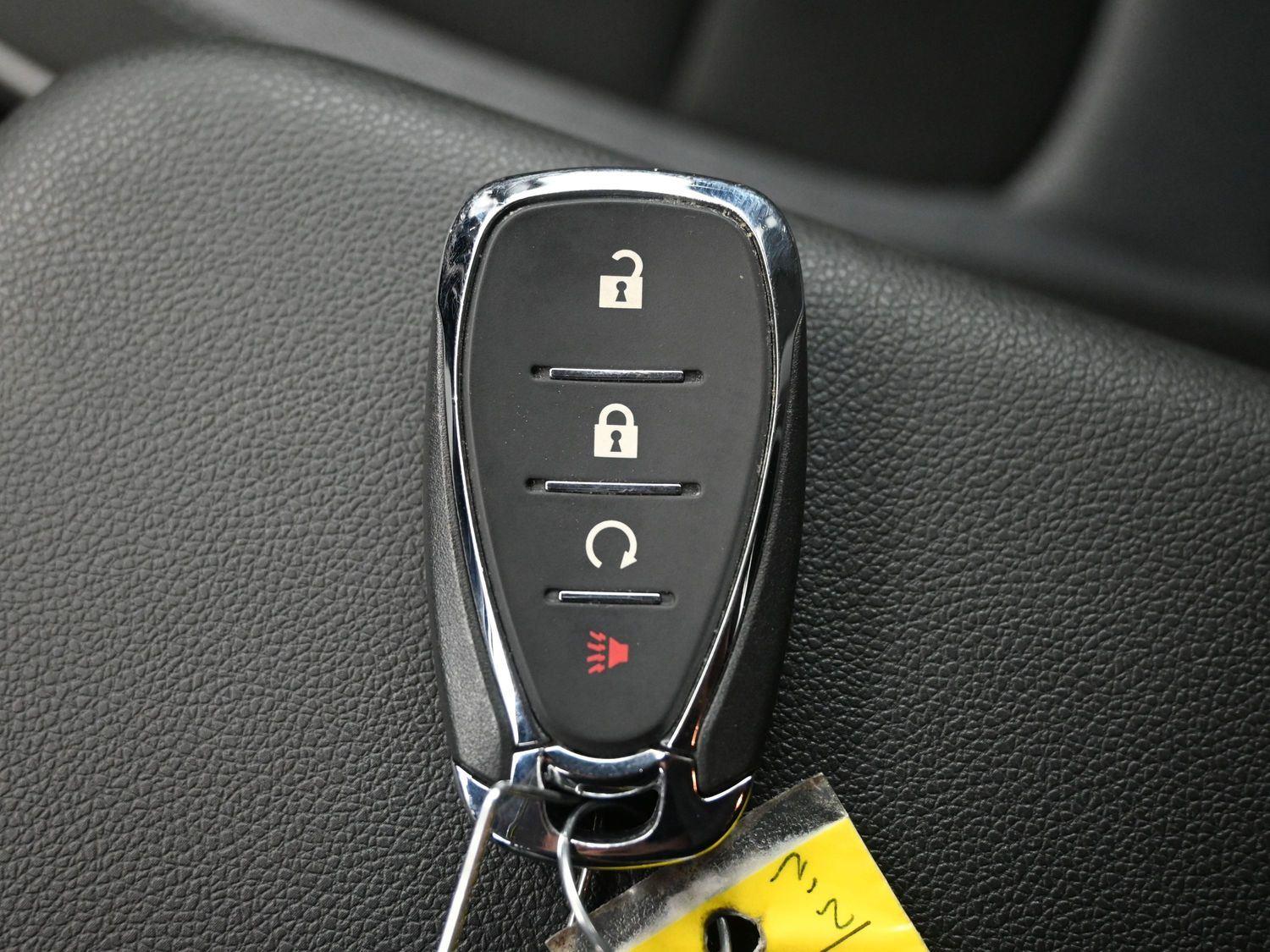 Used 2025 Mosaic Black Metallic Chevrolet LT image 28