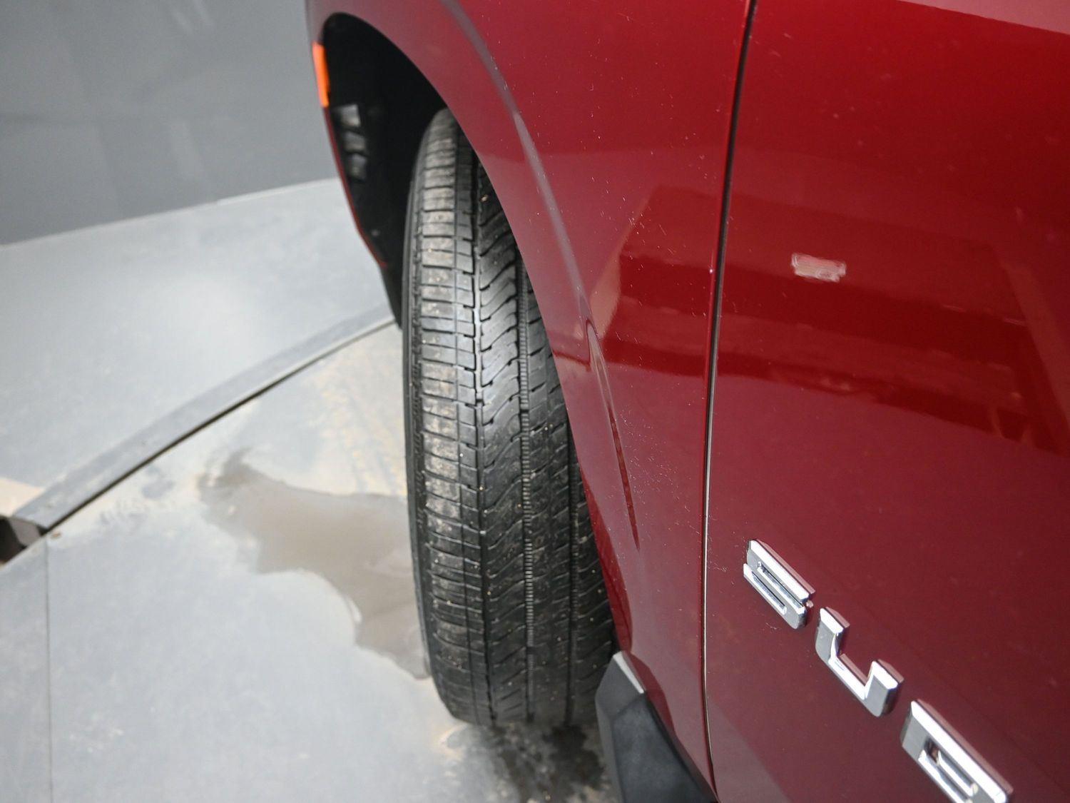 Used 2024 Radiant Red Tintcoat Chevrolet High Country image 5