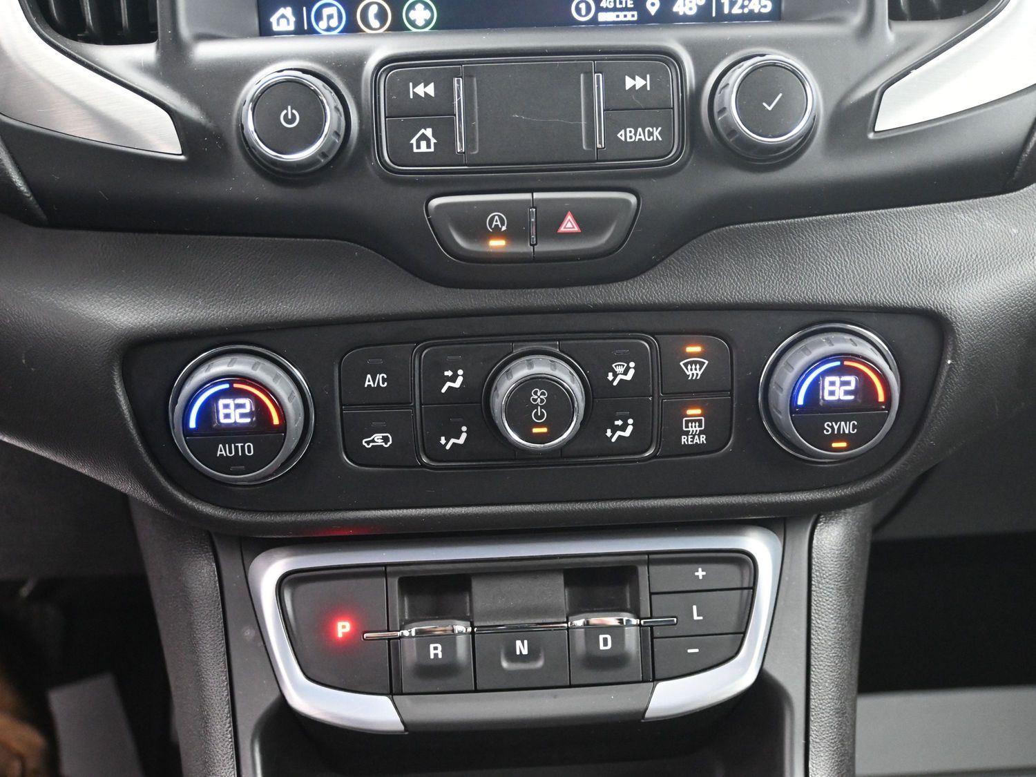 Used 2024 Ebony Twilight Metallic GMC SLT image 30