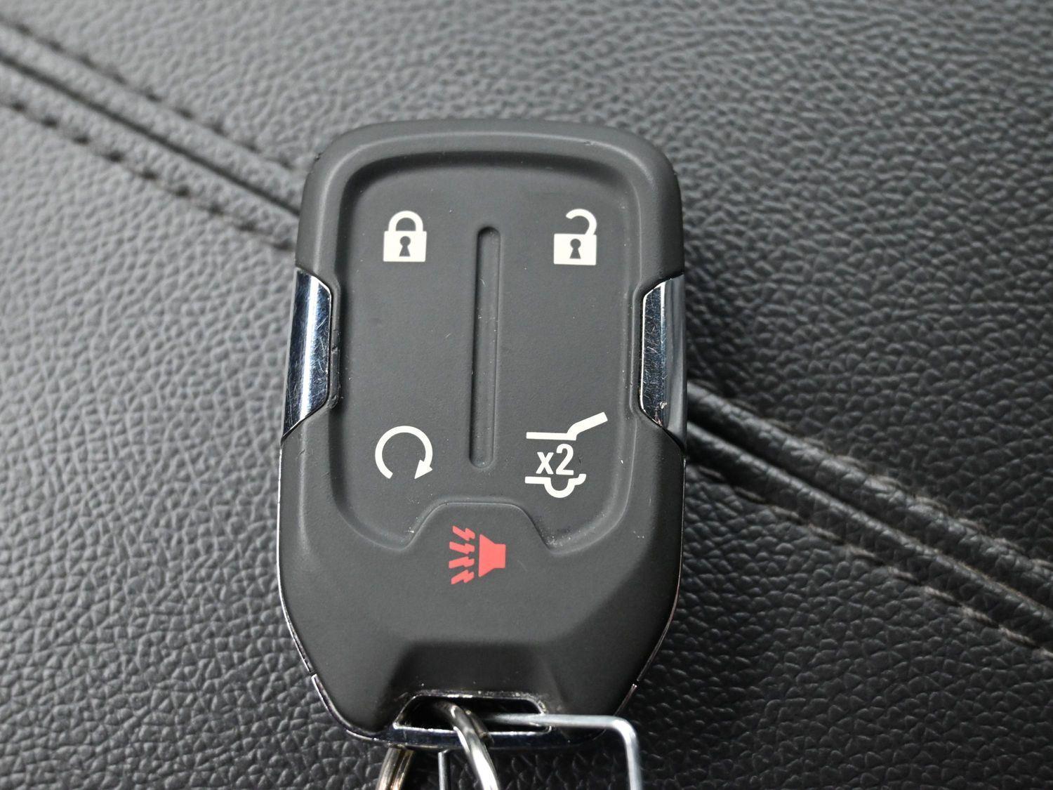 Used 2024 Ebony Twilight Metallic GMC SLT image 33