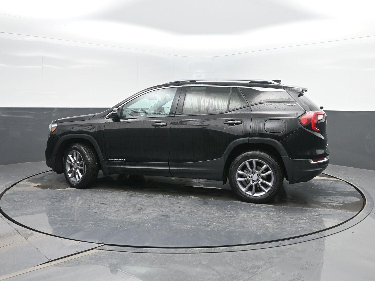 Used 2024 Ebony Twilight Metallic GMC SLT image 42