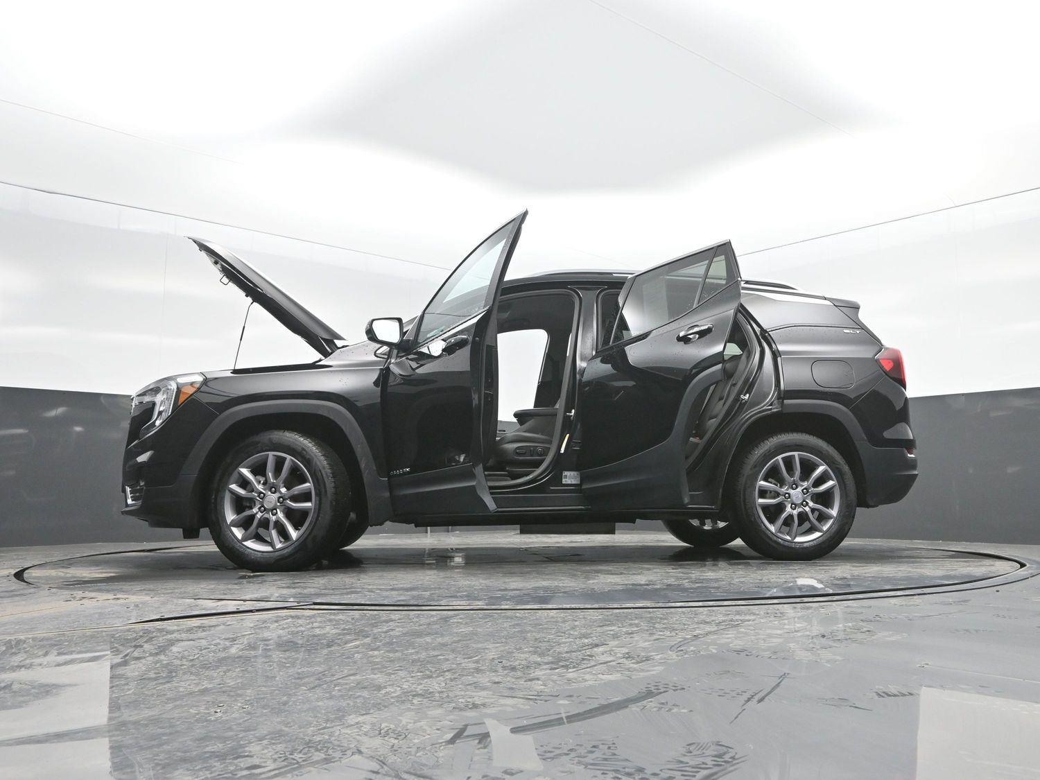 Used 2024 Ebony Twilight Metallic GMC SLT image 52