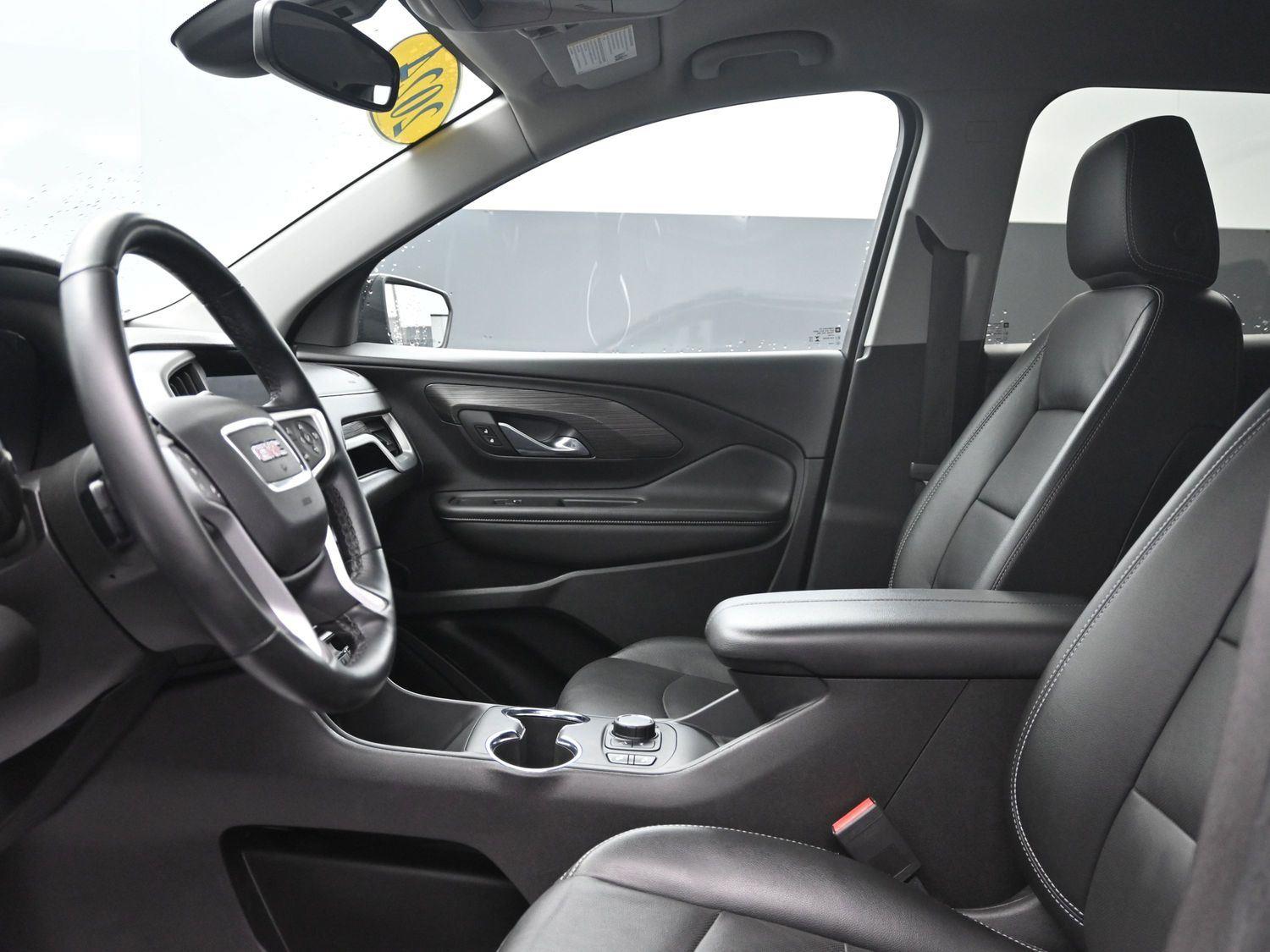 Used 2024 Ebony Twilight Metallic GMC SLT image 22