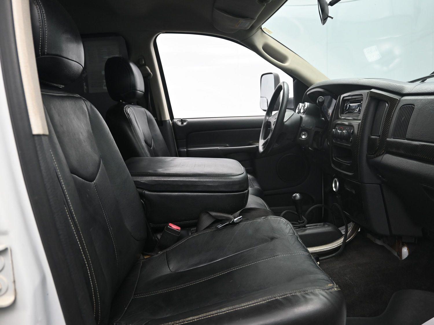 Used 2003  DODGE  image 7