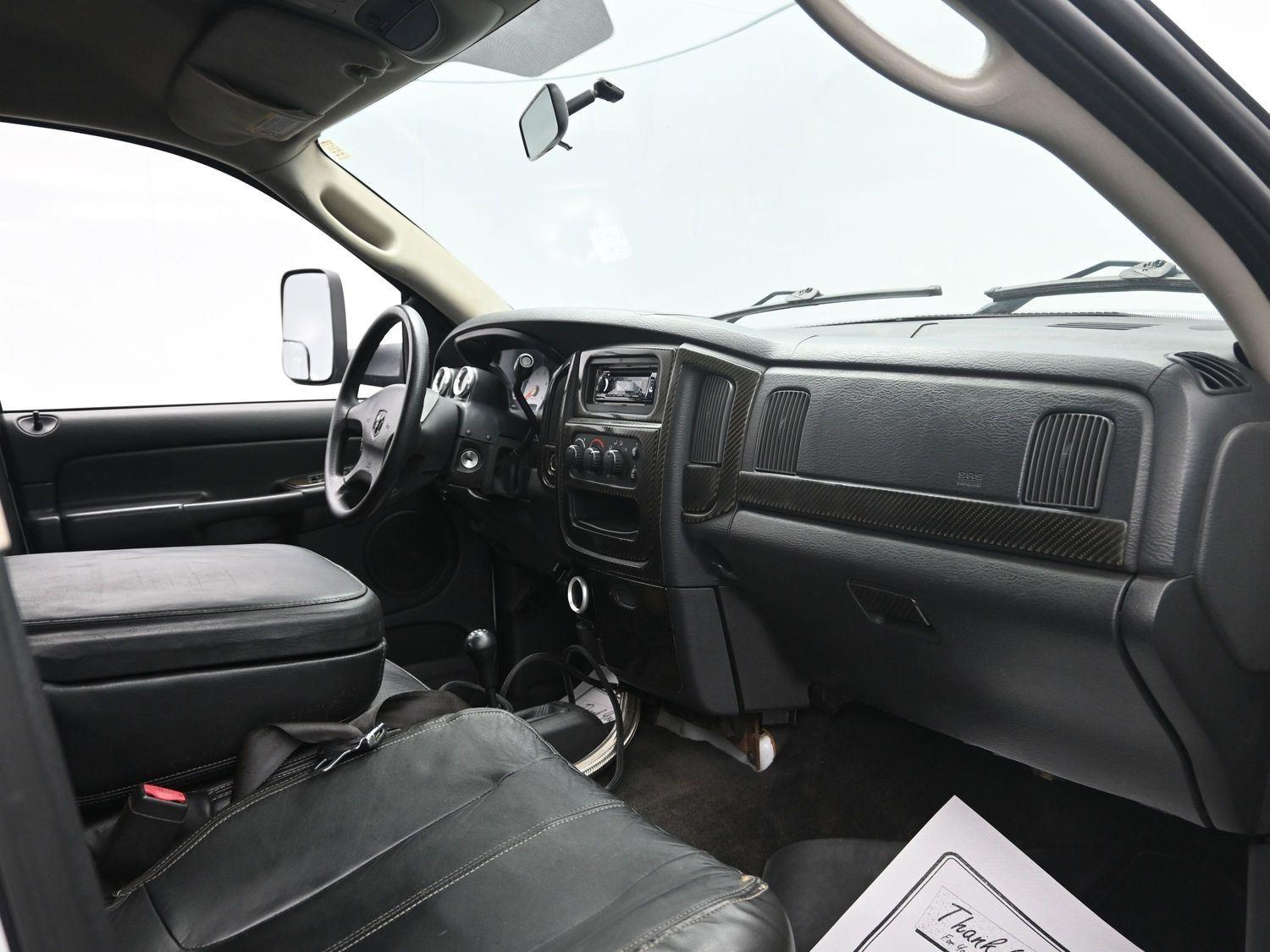 Used 2003  DODGE  image 8