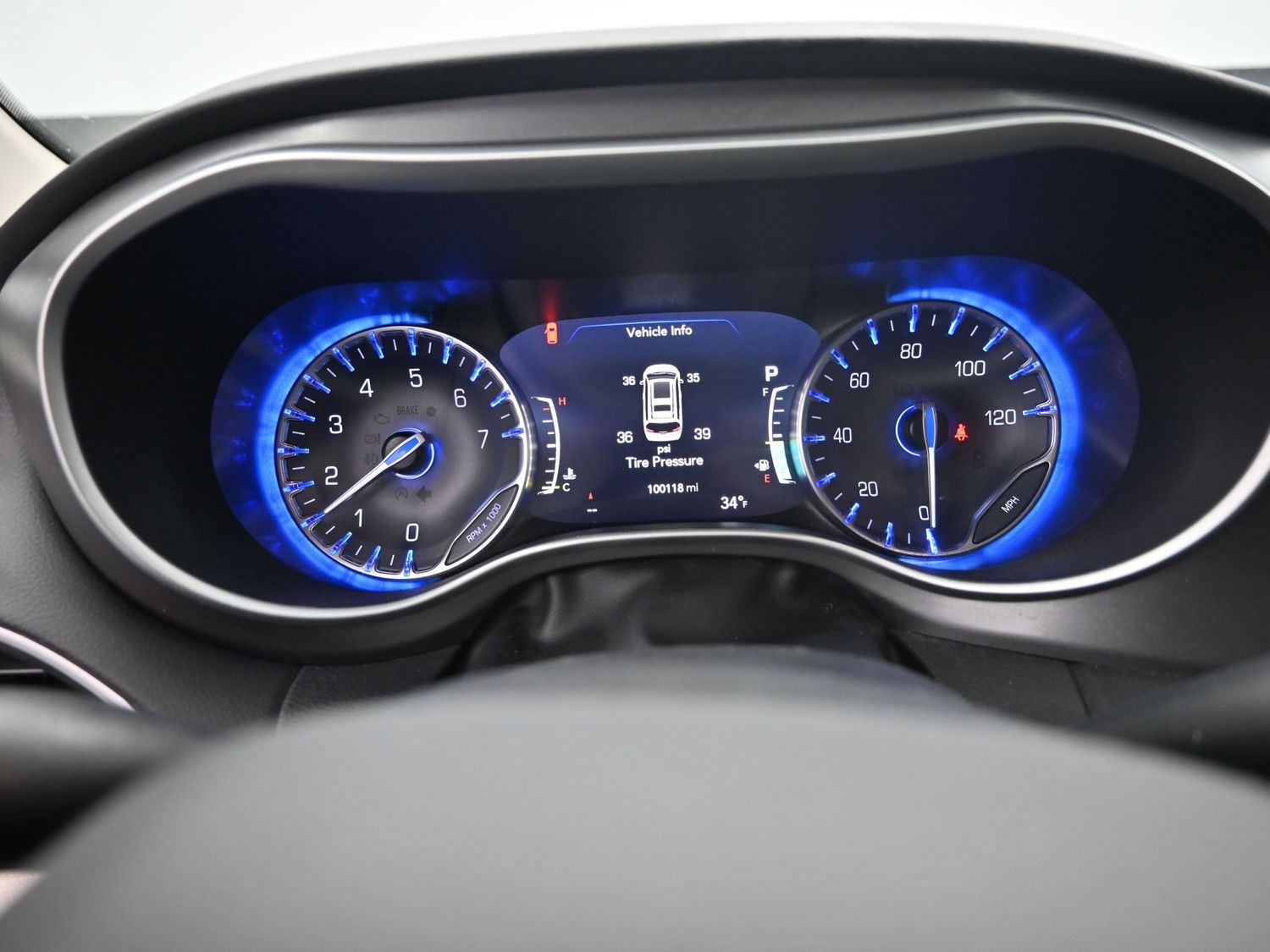 Used 2022 Granite Crystal Metallic Clearcoat Chrysler Touring L image 25