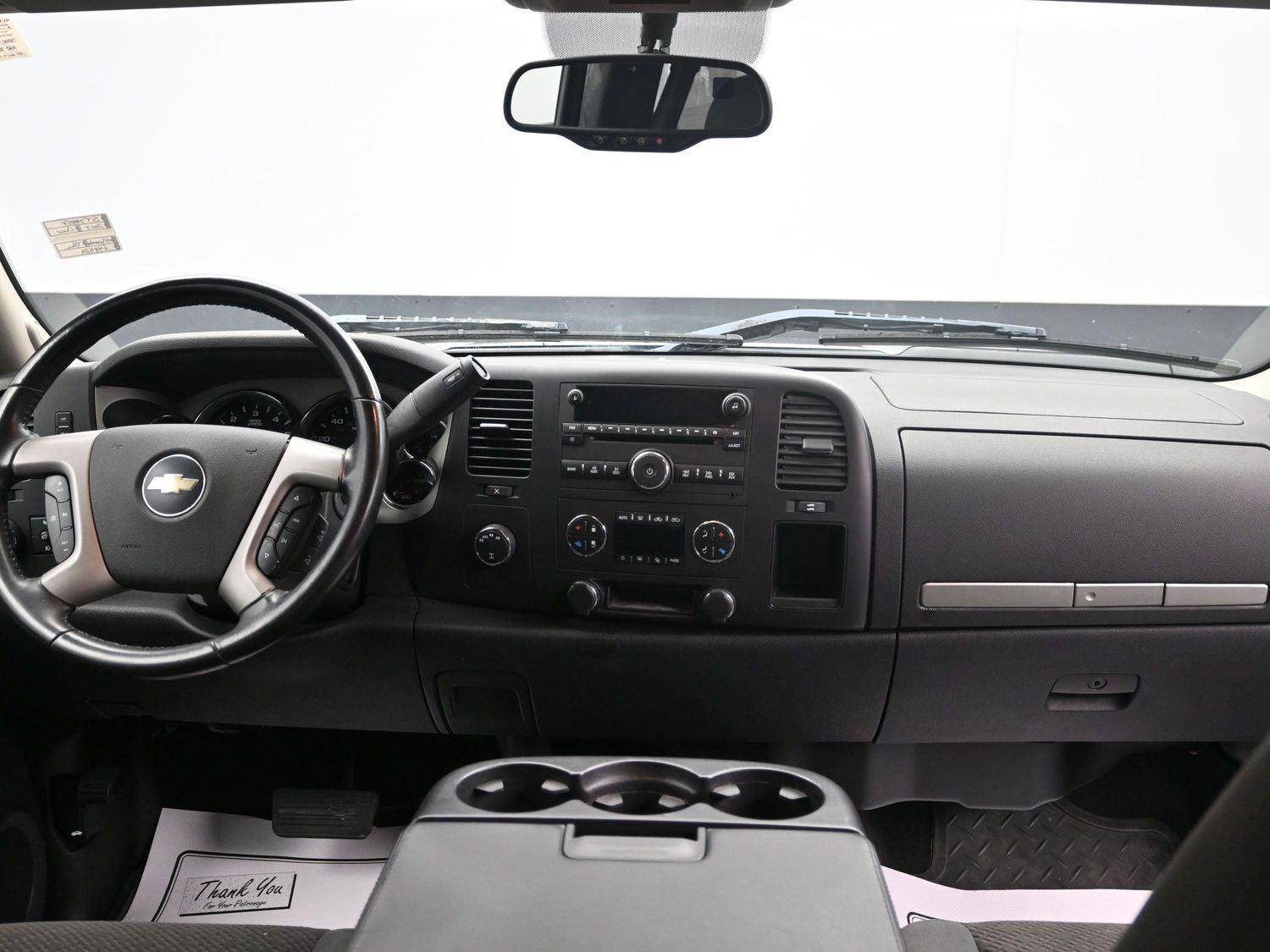 Used 2007 Dark Blue Metallic Chevrolet LT w/1LT image 11