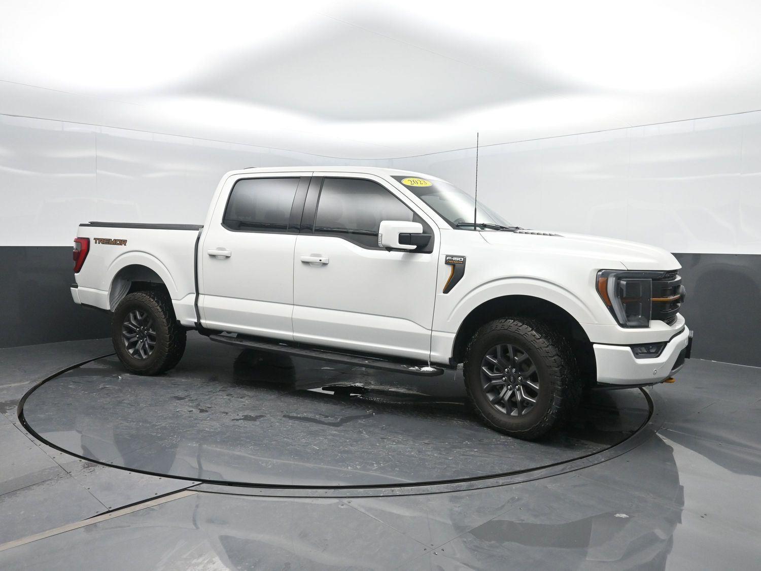 Used 2023 Star White Metallic Tri-Coat Ford Tremor image 4
