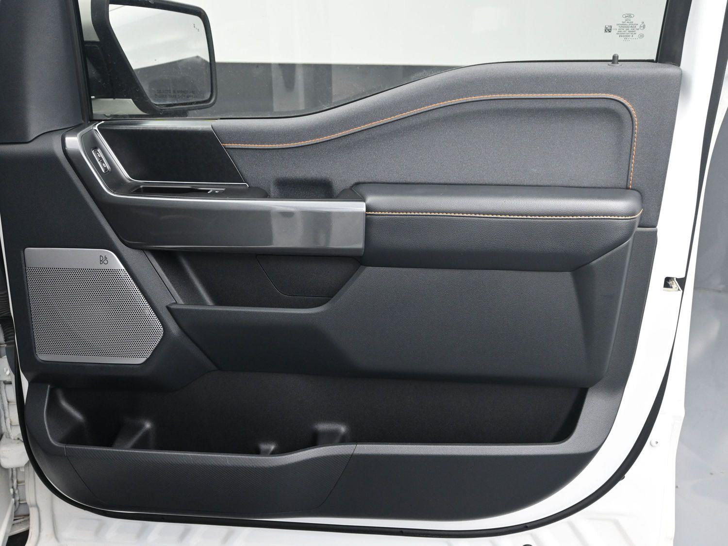 Used 2023 Star White Metallic Tri-Coat Ford Tremor image 9