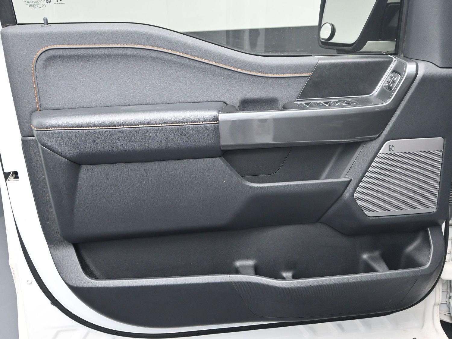 Used 2023 Star White Metallic Tri-Coat Ford Tremor image 23