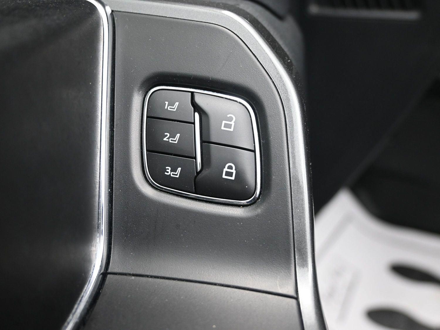 Used 2023 Star White Metallic Tri-Coat Ford Tremor image 24