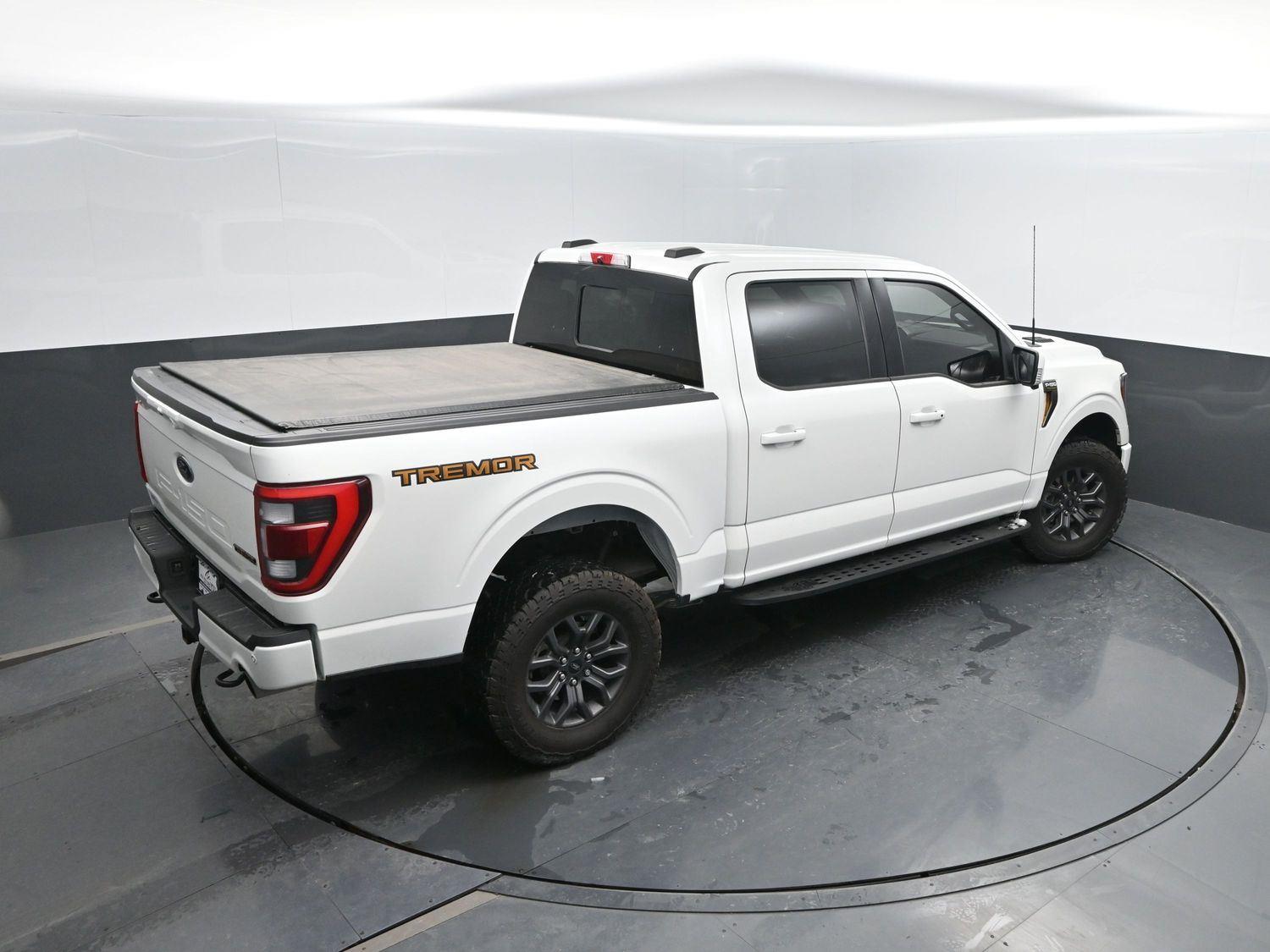 Used 2023 Star White Metallic Tri-Coat Ford Tremor image 45