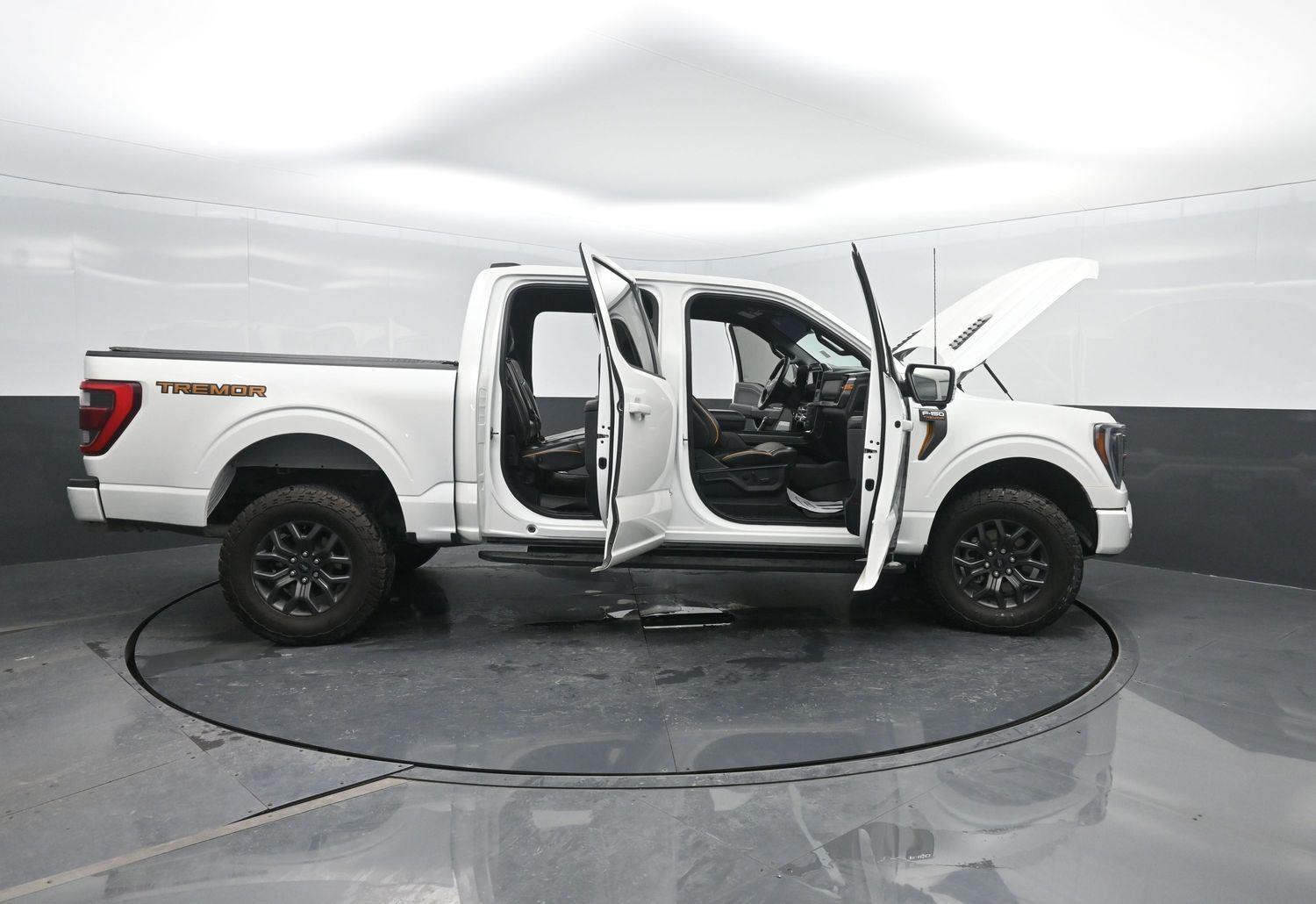 Used 2023 Star White Metallic Tri-Coat Ford Tremor image 54