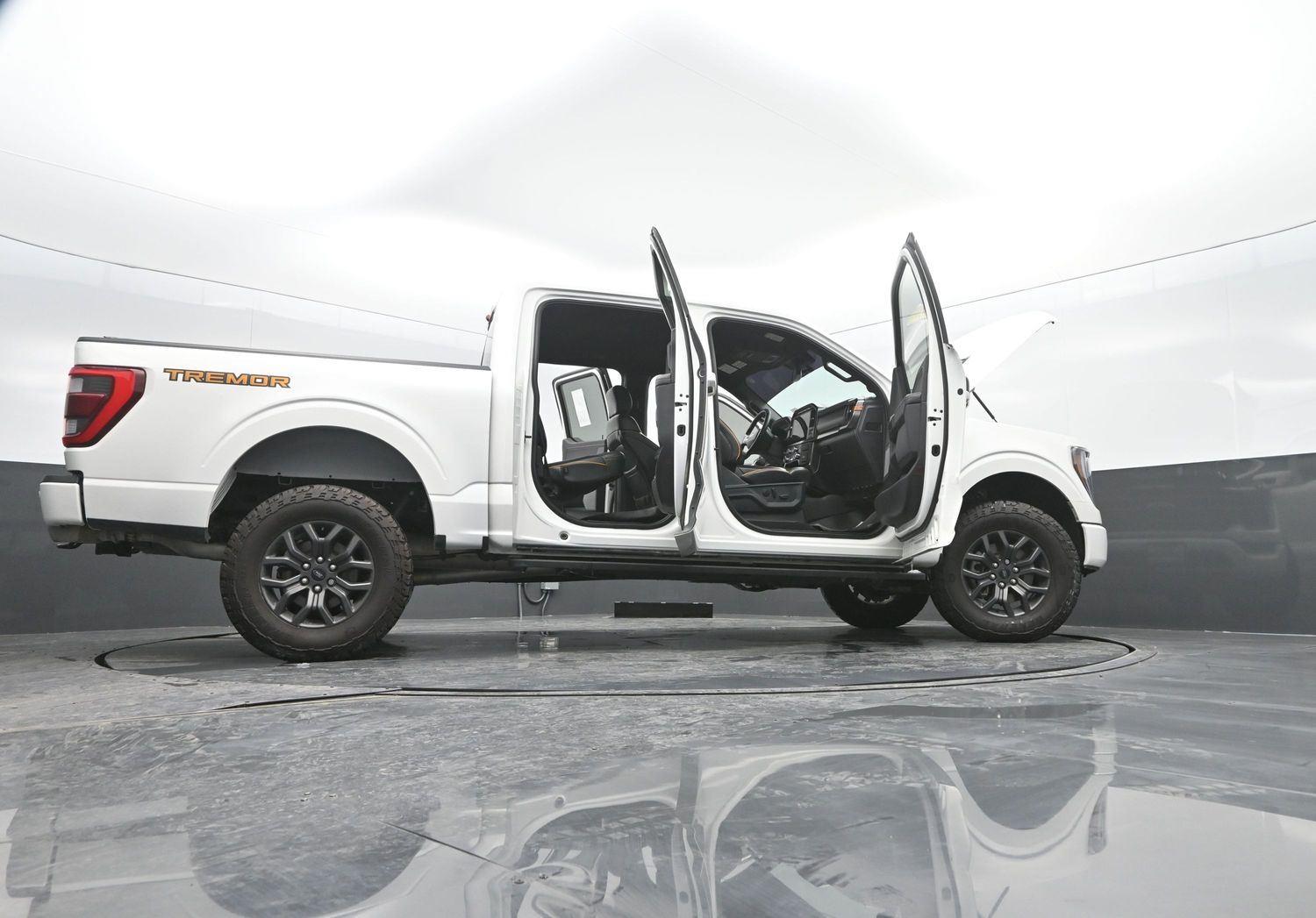 Used 2023 Star White Metallic Tri-Coat Ford Tremor image 58