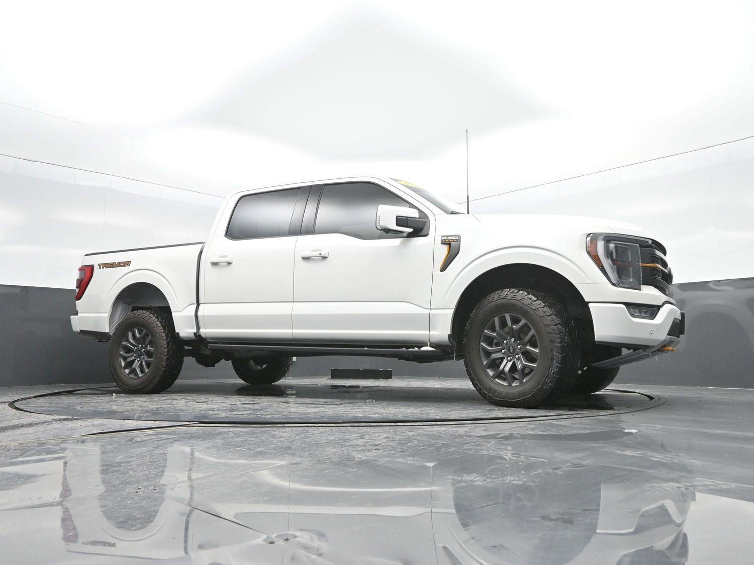 Used 2023 Star White Metallic Tri-Coat Ford Tremor image 42