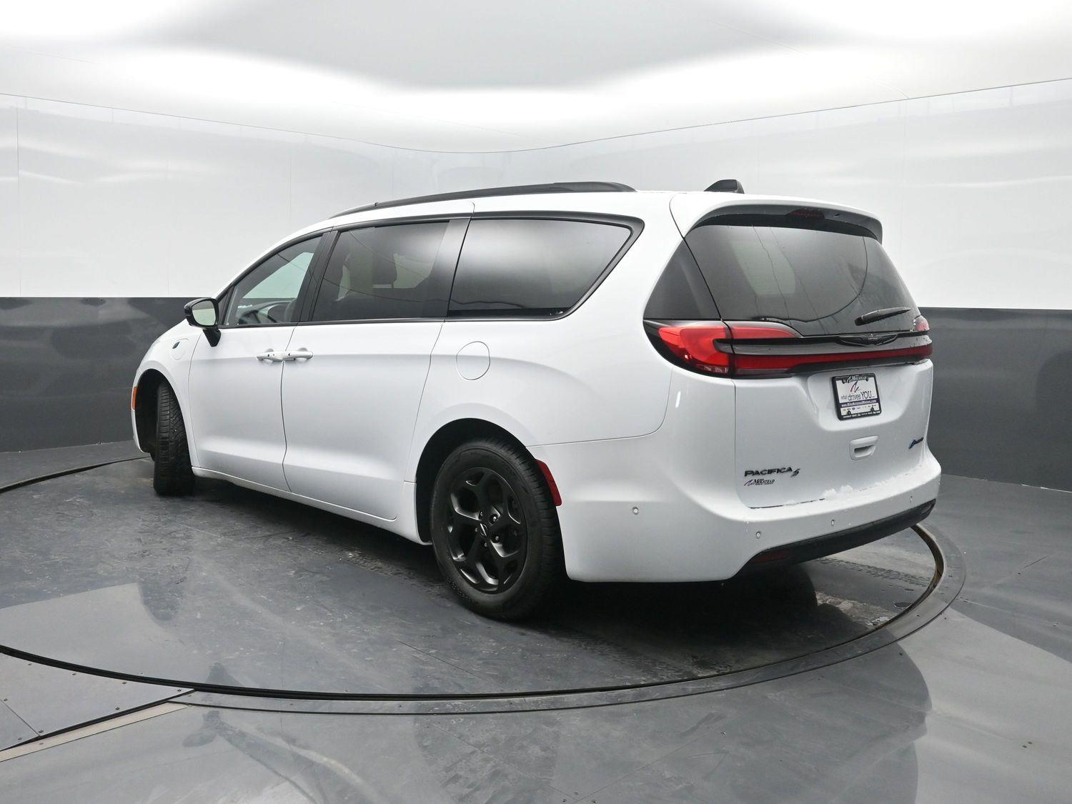 Used 2024 Bright White Clearcoat Chrysler Hybrid Premium S Appearance Pkg image 47