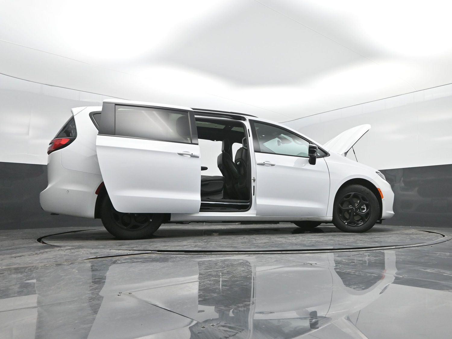 Used 2024 Bright White Clearcoat Chrysler Hybrid Premium S Appearance Pkg image 55