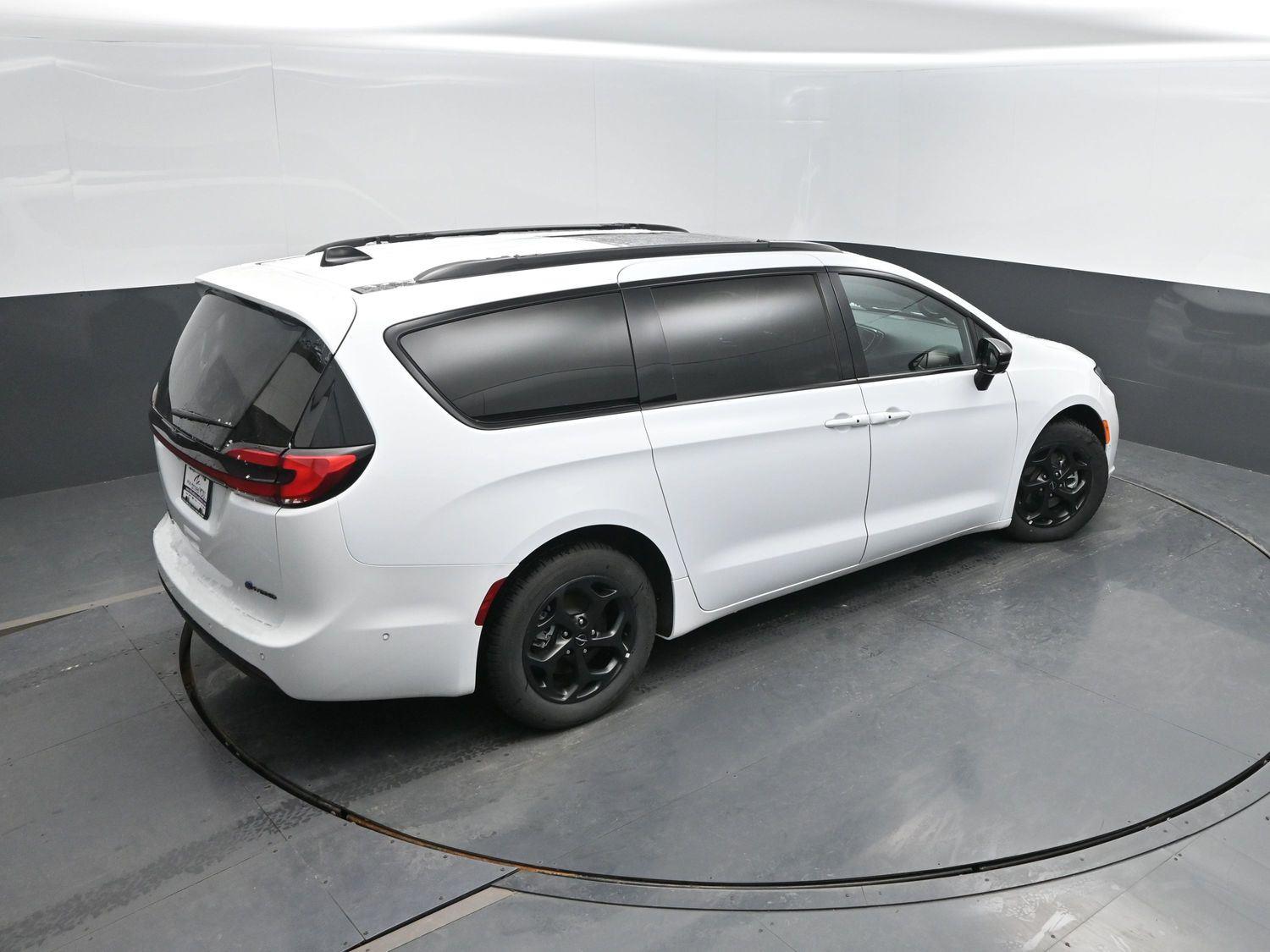 Used 2024 Bright White Clearcoat Chrysler Hybrid Premium S Appearance Pkg image 42