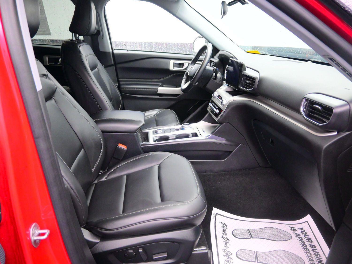 Used 2021 Rapid Red Metallic Tinted Clearcoat Ford XLT image 7