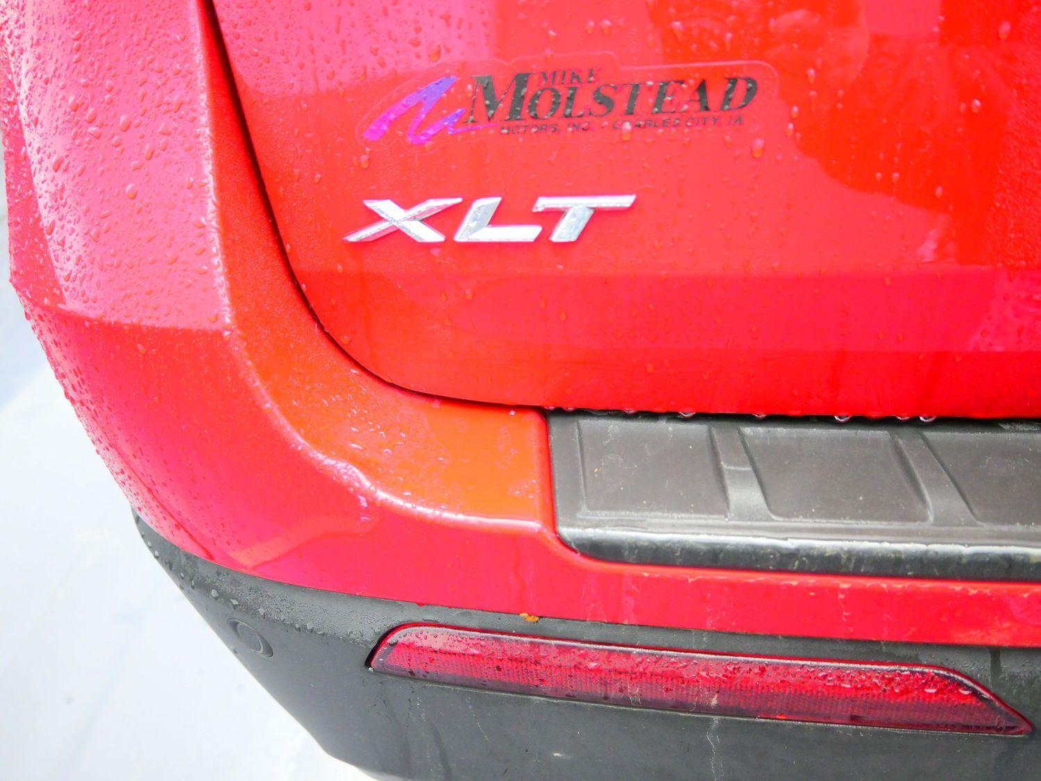 Used 2021 Rapid Red Metallic Tinted Clearcoat Ford XLT image 12