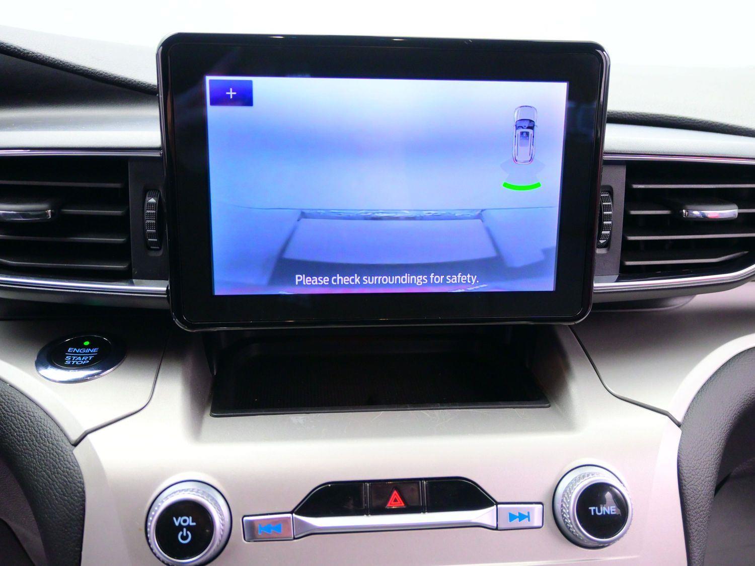 Used 2021 Rapid Red Metallic Tinted Clearcoat Ford XLT image 27