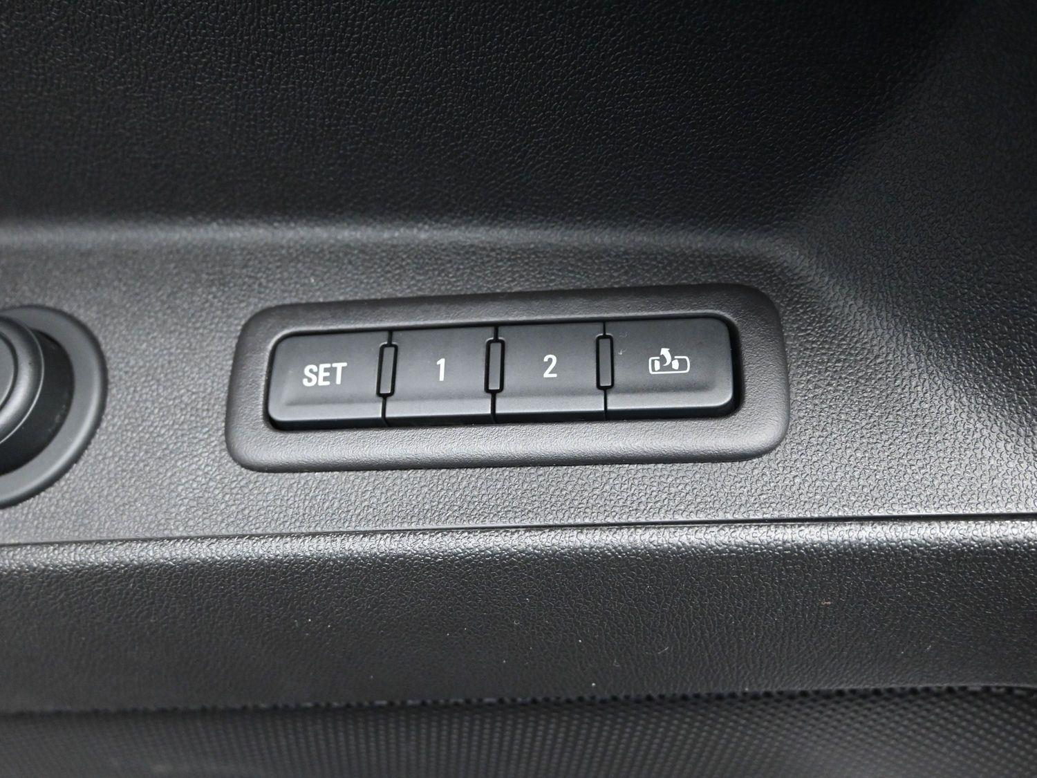 Used 2021 Mosaic Black Metallic Chevrolet LT image 20