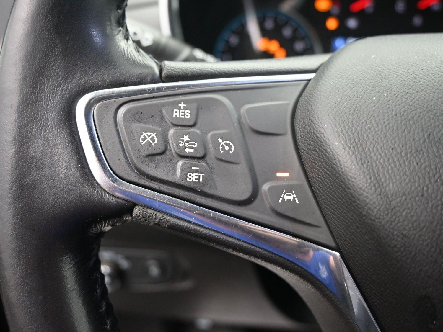 Used 2021 Mosaic Black Metallic Chevrolet LT image 24