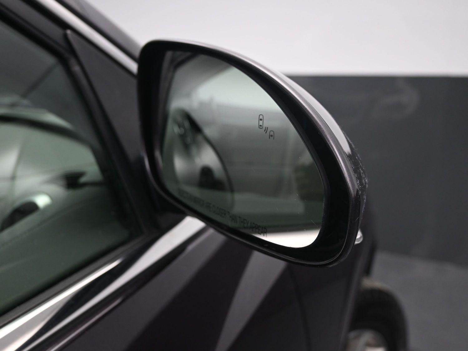 Used 2016 Midnight Amethyst Metallic Buick Leather image 7