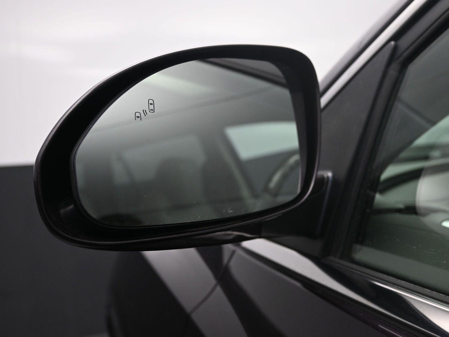 Used 2016 Midnight Amethyst Metallic Buick Leather image 19