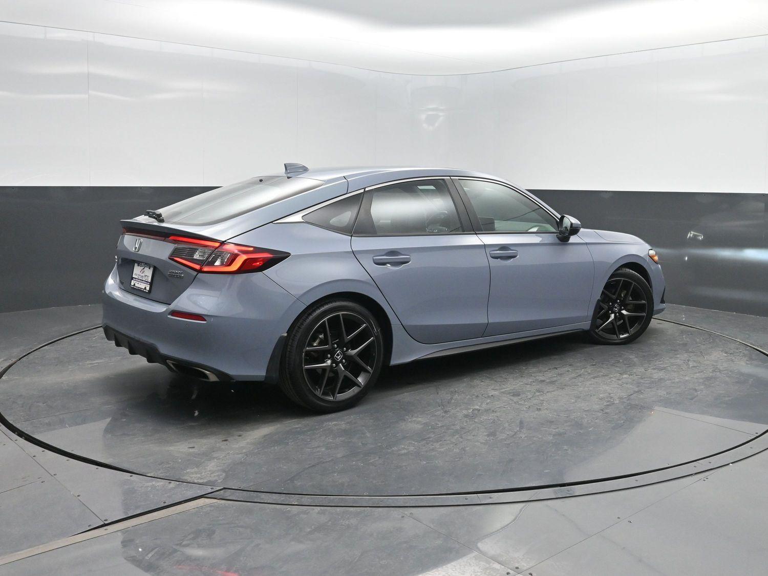 Used 2023 Sonic Gray Pearl Honda Sport Touring image 2