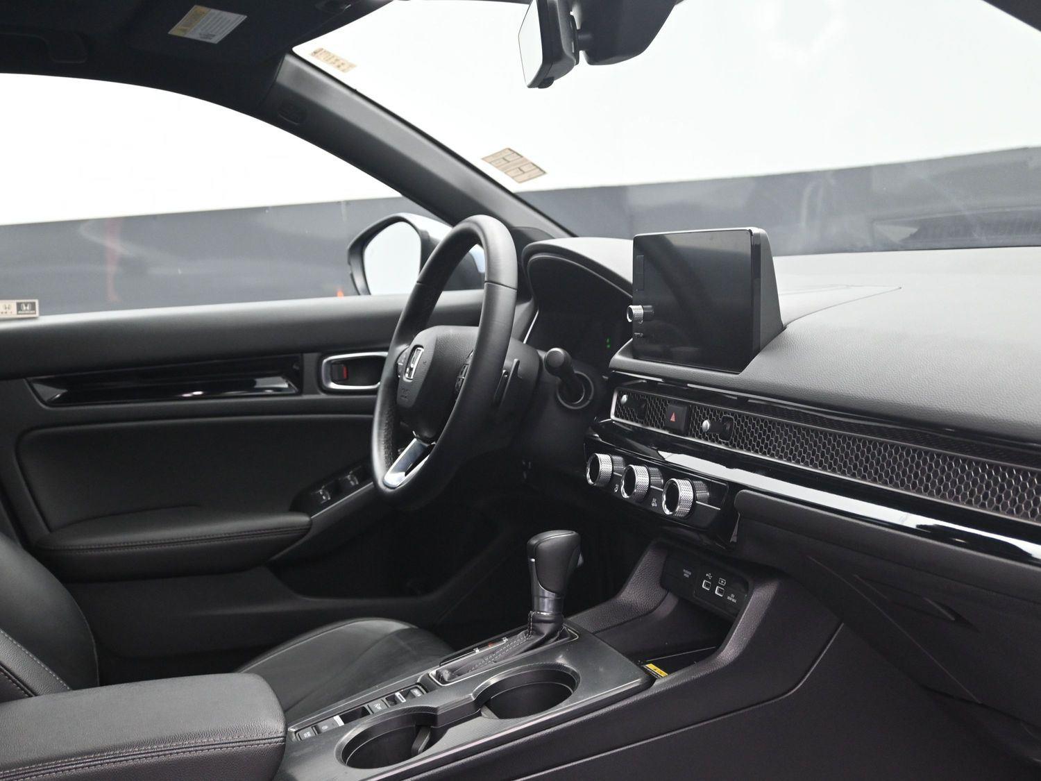 Used 2023 Sonic Gray Pearl Honda Sport Touring image 10