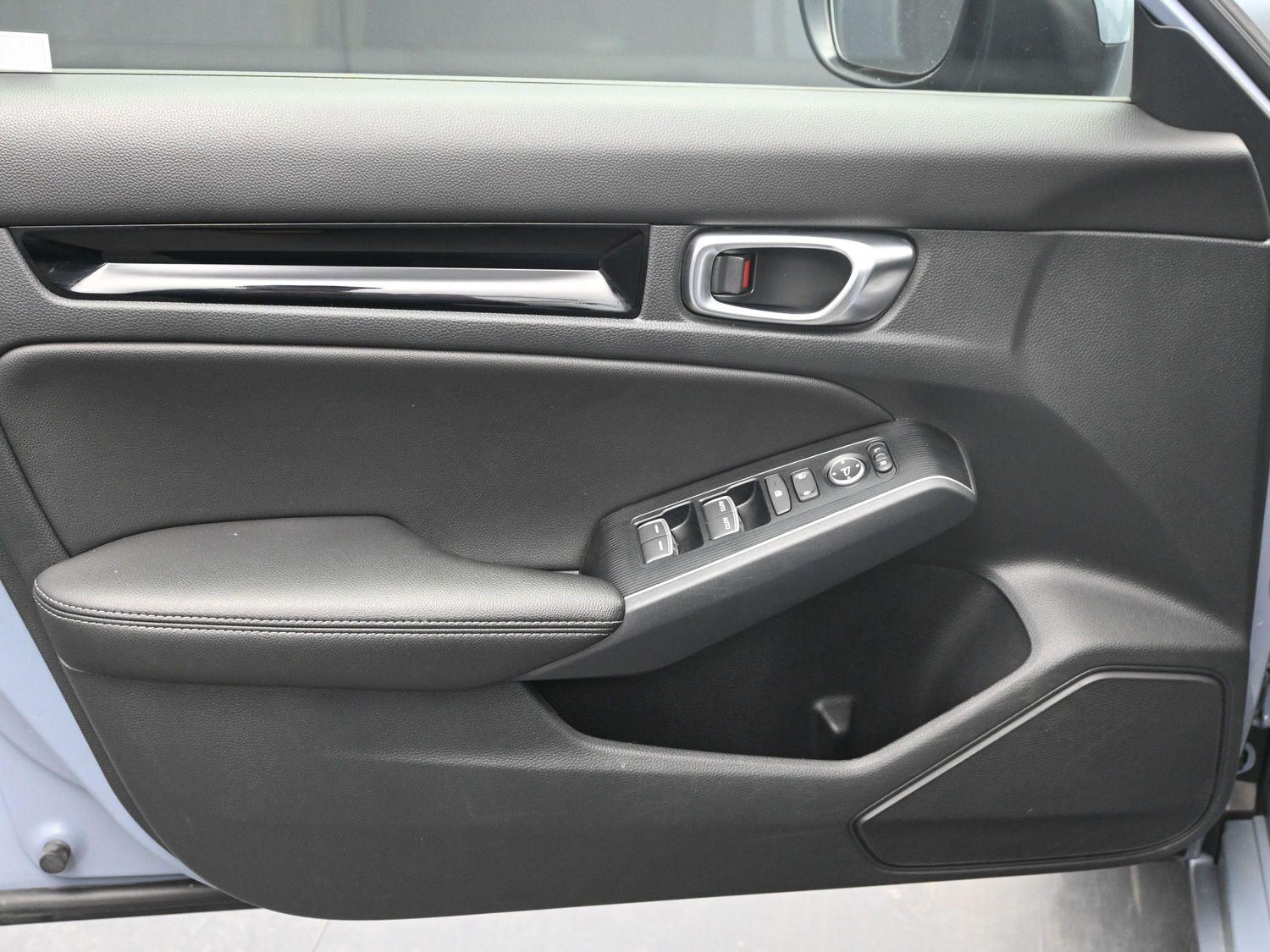 Used 2023 Sonic Gray Pearl Honda Sport Touring image 17