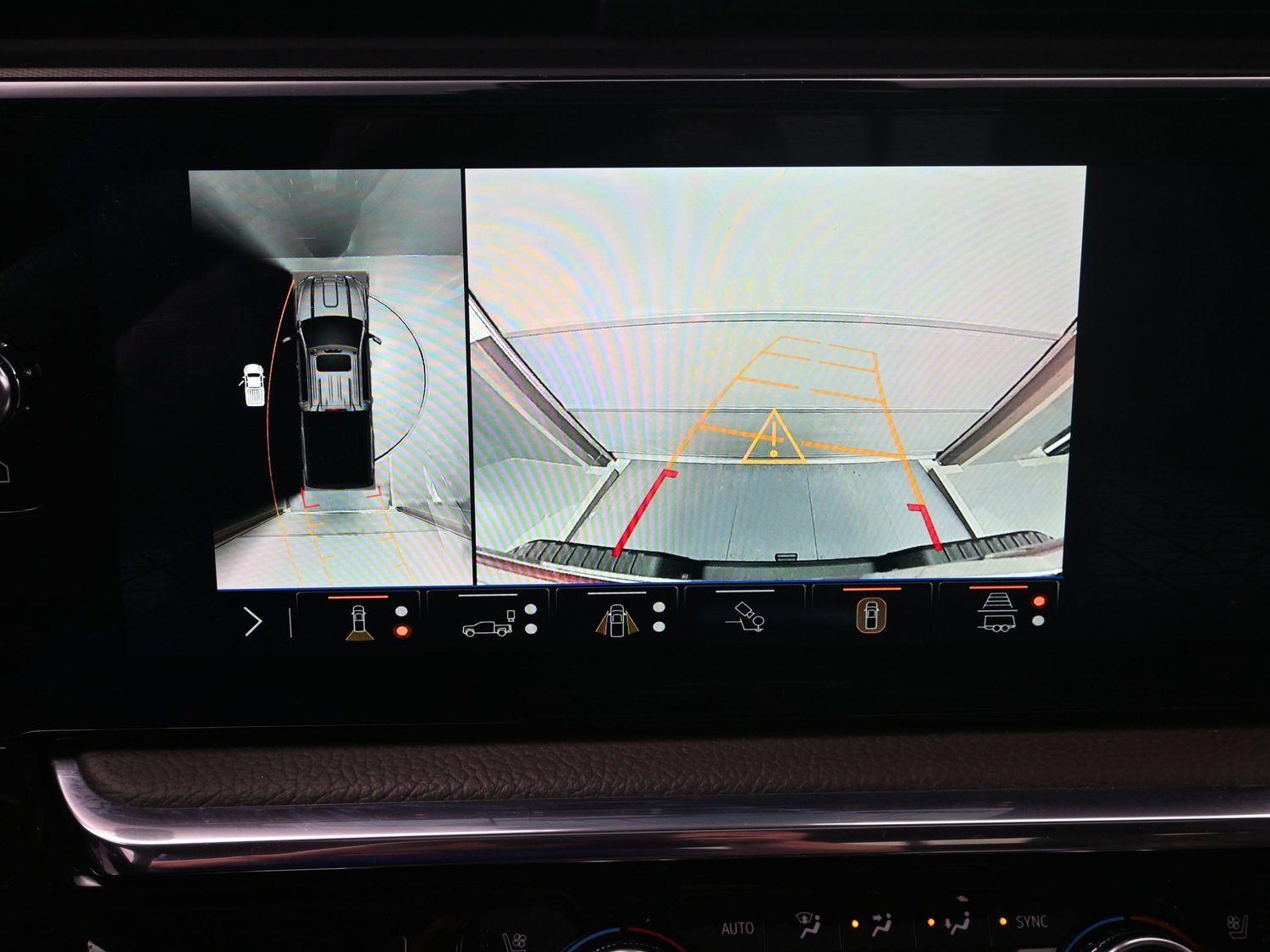 Used 2024 Onyx Black GMC Denali image 34