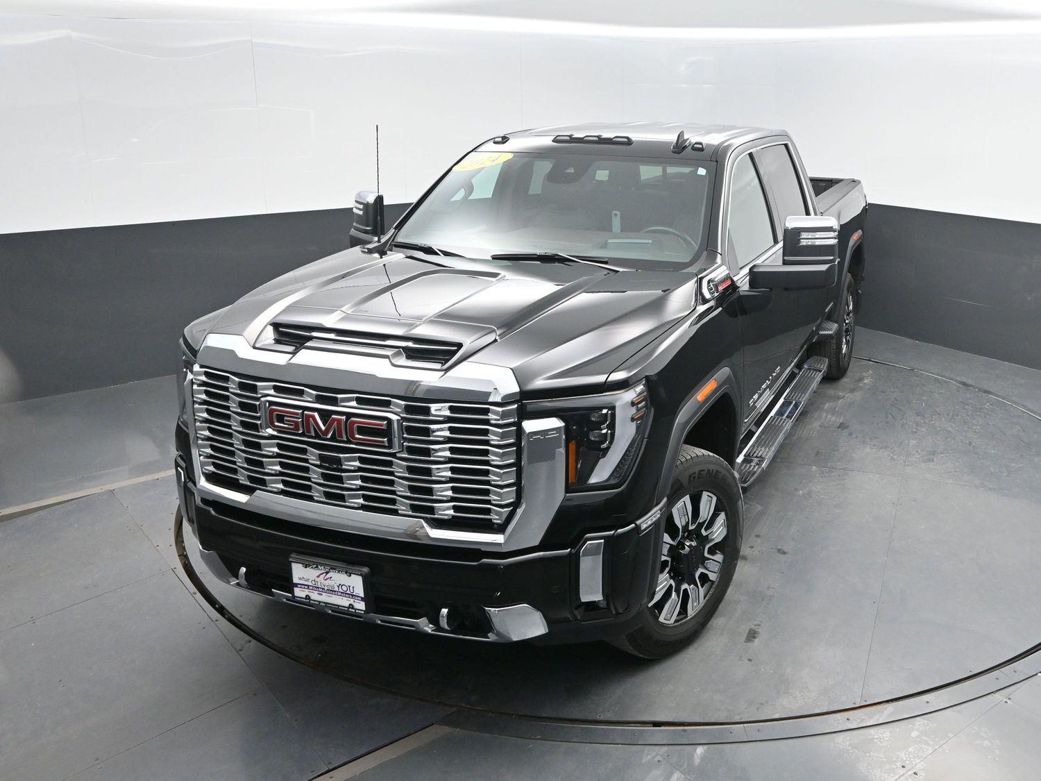 Used 2024 Onyx Black GMC Denali image 43