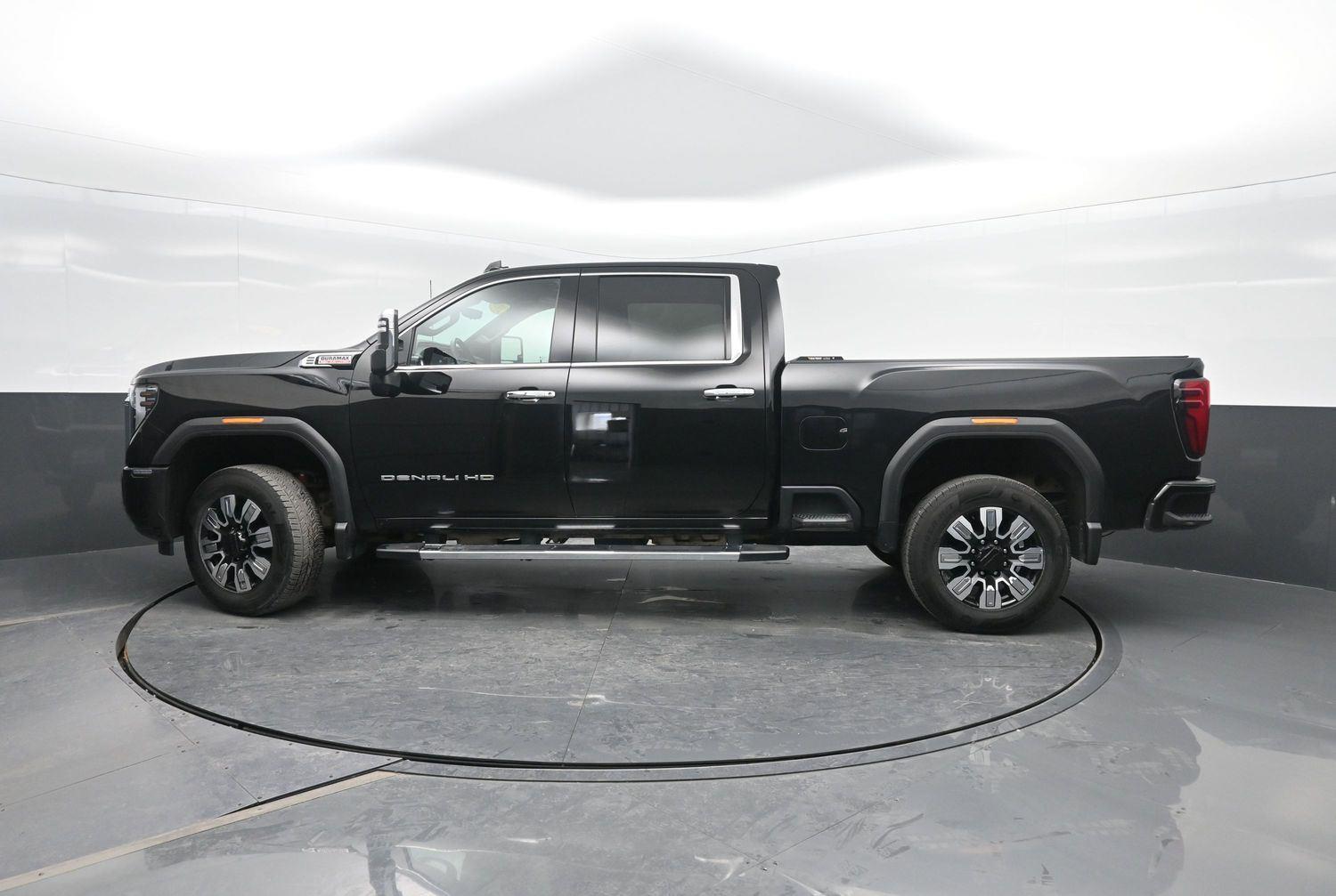 Used 2024 Onyx Black GMC Denali image 47