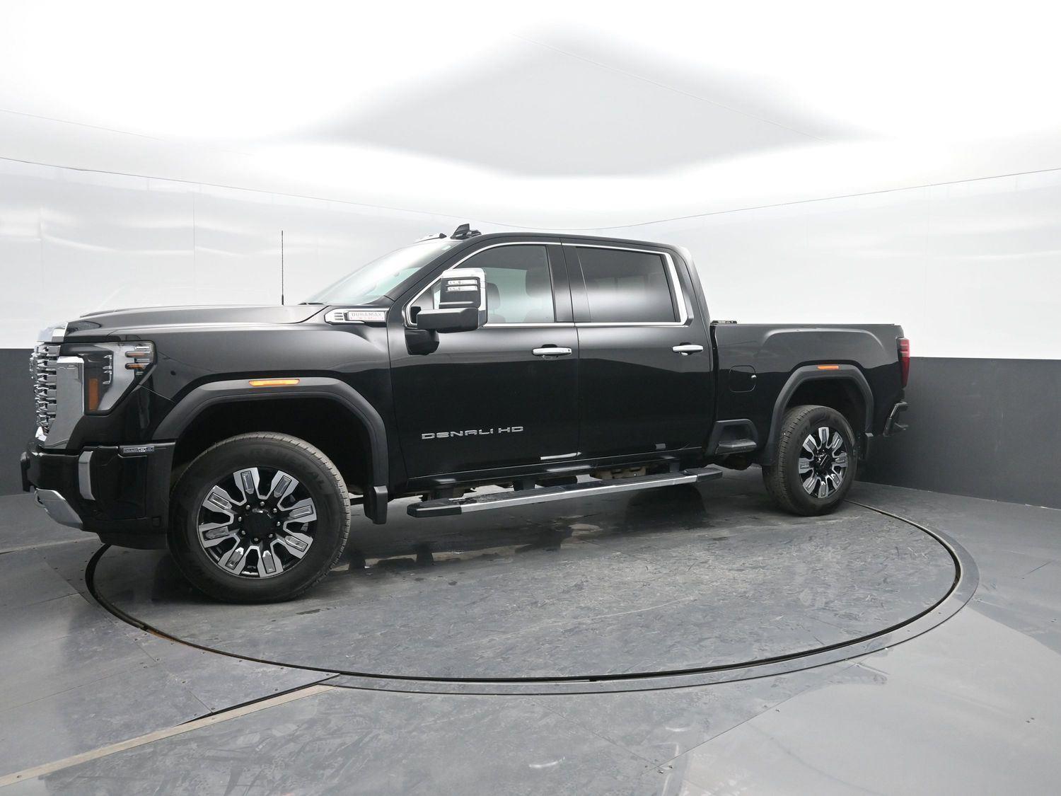 Used 2024 Onyx Black GMC Denali image 48