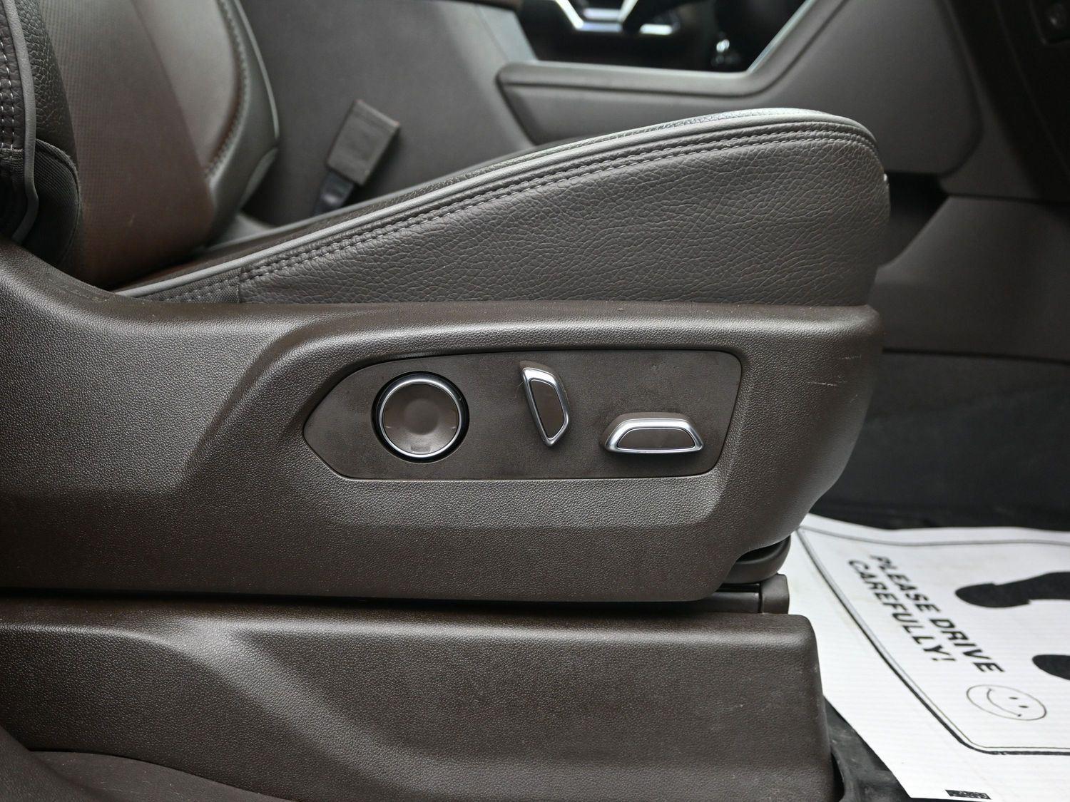 Used 2024 Onyx Black GMC Denali image 12