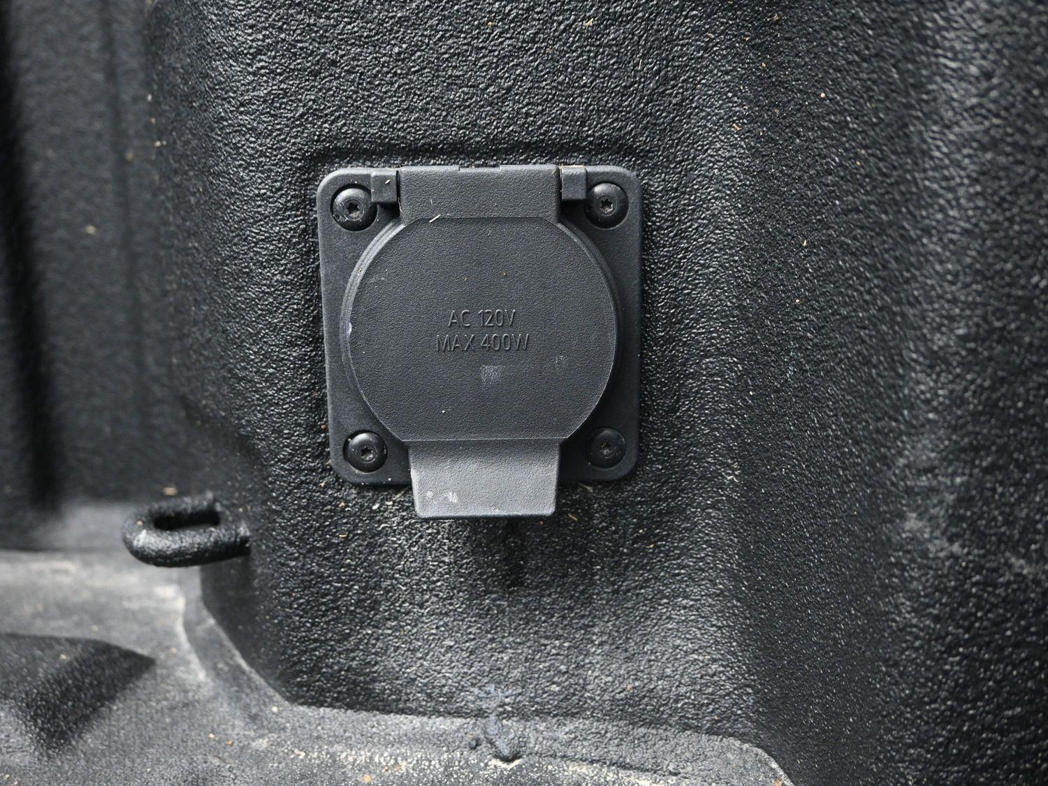 Used 2024 Onyx Black GMC Denali image 19