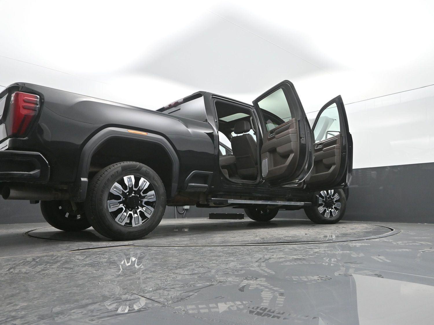 Used 2024 Onyx Black GMC Denali image 56