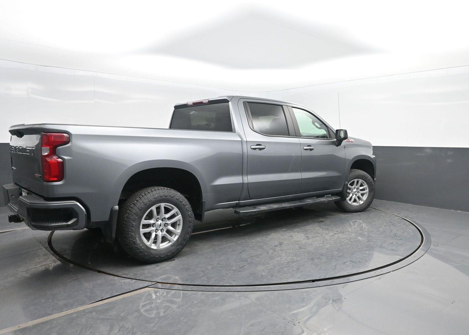 Used 2021 Satin Steel Metallic Chevrolet RST image 2