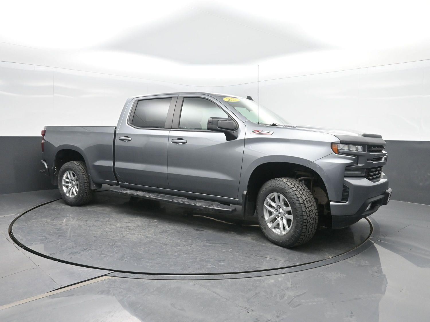 Used 2021 Satin Steel Metallic Chevrolet RST image 4