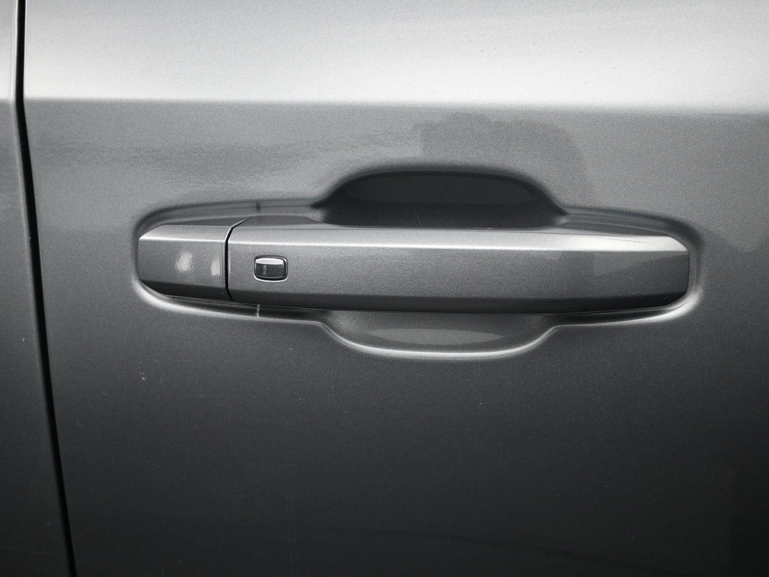 Used 2021 Satin Steel Metallic Chevrolet RST image 8