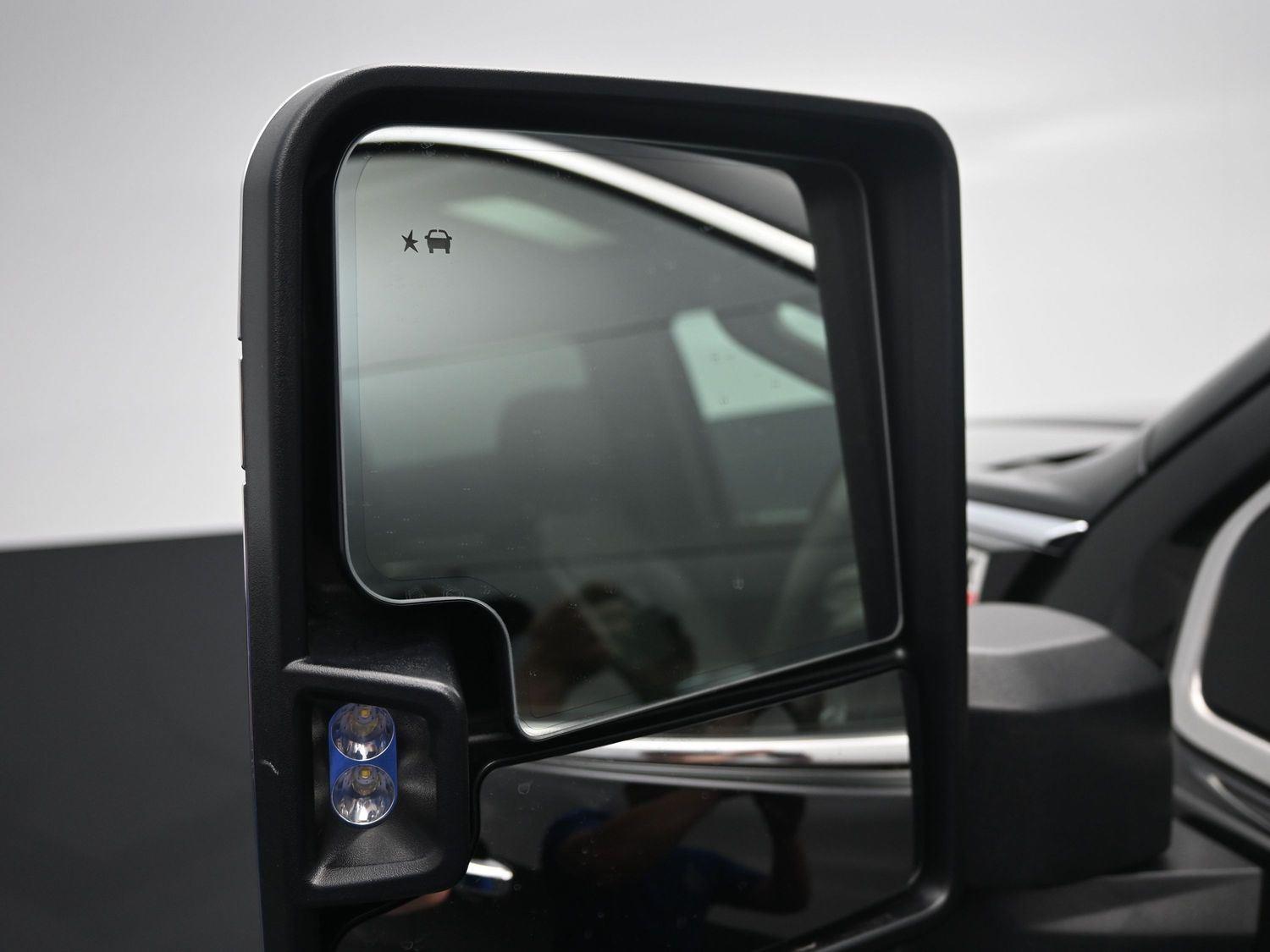 Used 2024 Onyx Black GMC Denali image 22