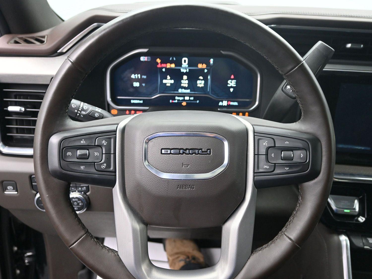 Used 2024 Onyx Black GMC Denali image 28