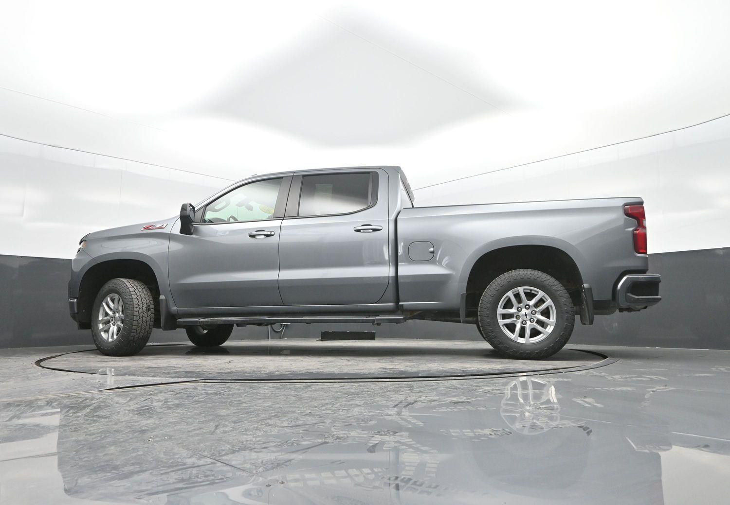 Used 2021 Satin Steel Metallic Chevrolet RST image 32
