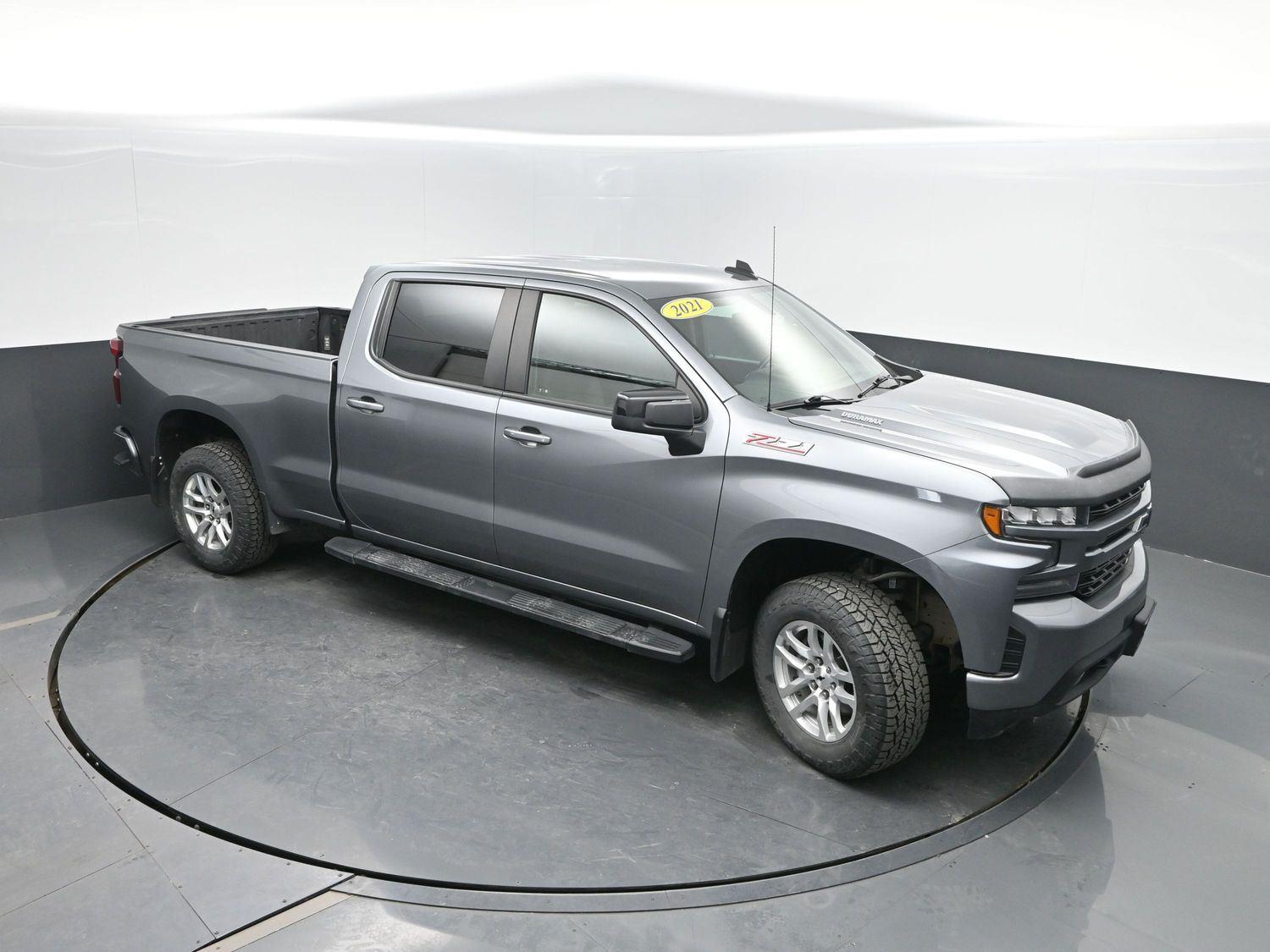 Used 2021 Satin Steel Metallic Chevrolet RST image 38