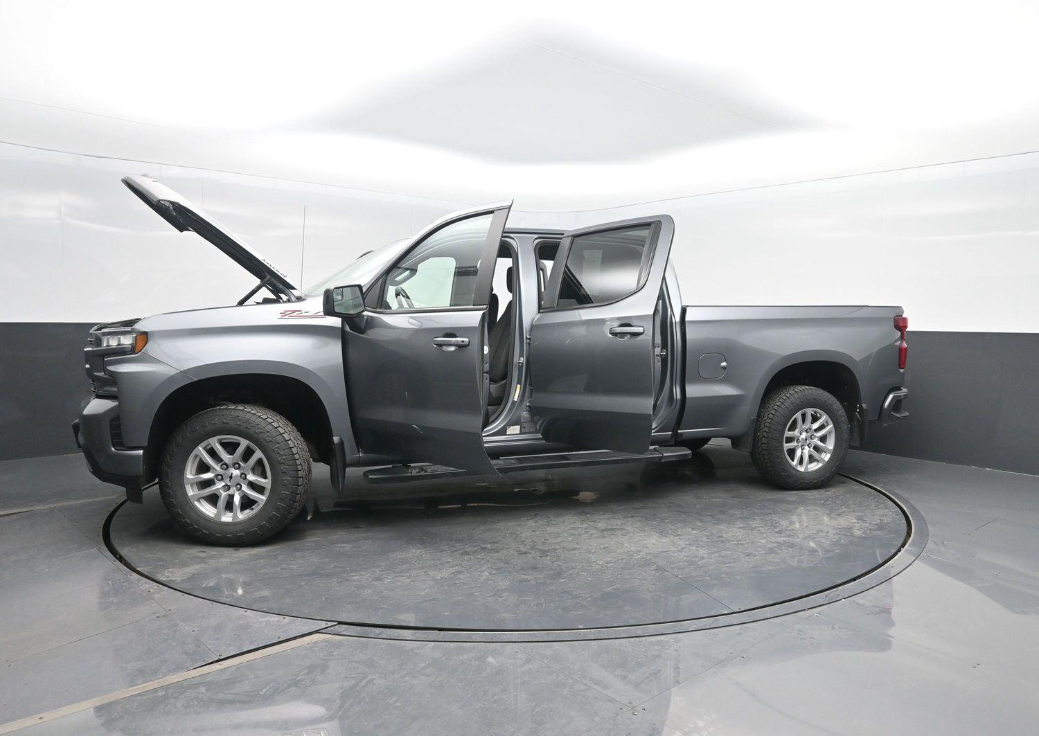 Used 2021 Satin Steel Metallic Chevrolet RST image 47