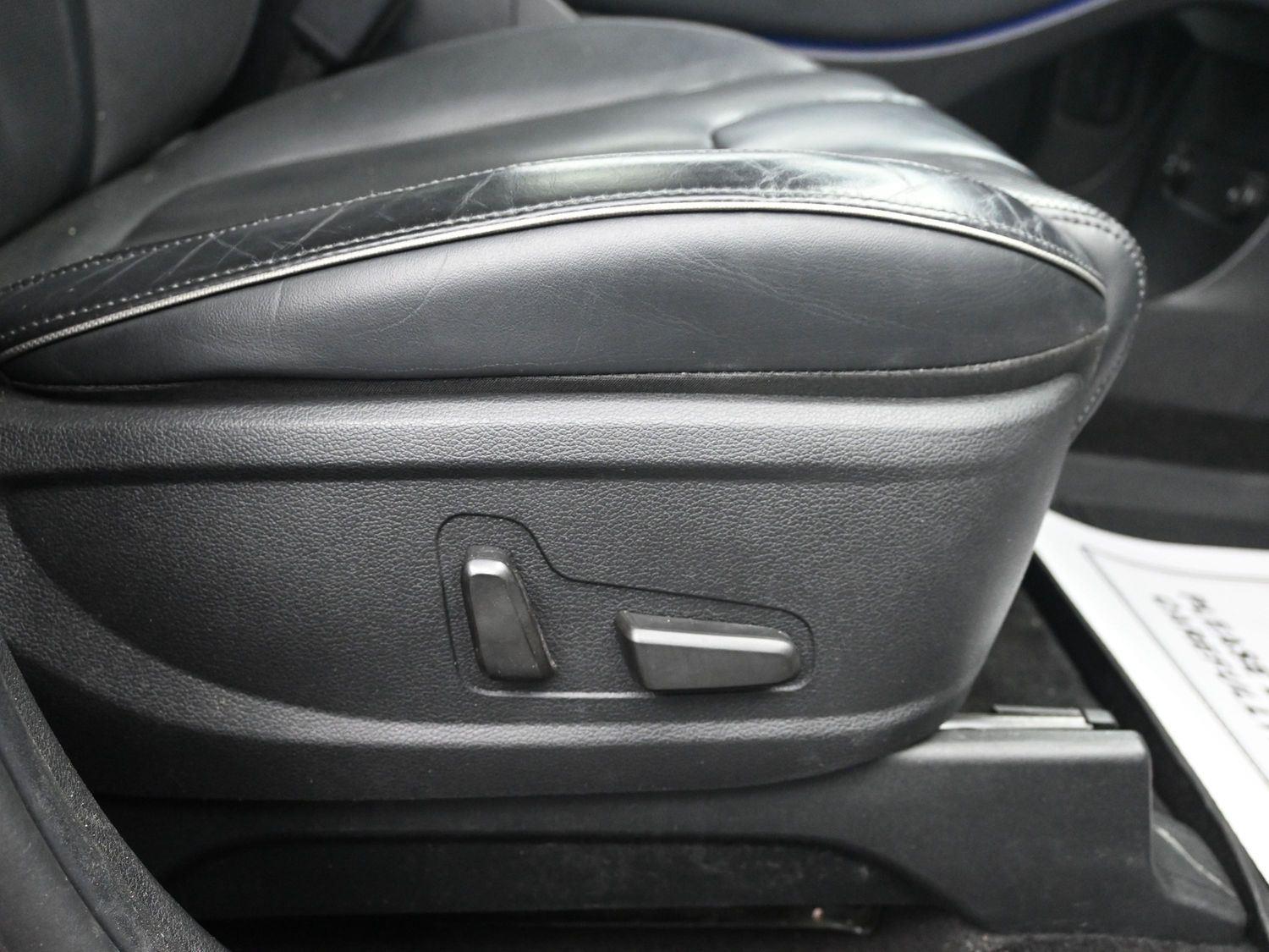 Used 2020 Sierra Burgundy Hyundai Limited image 9