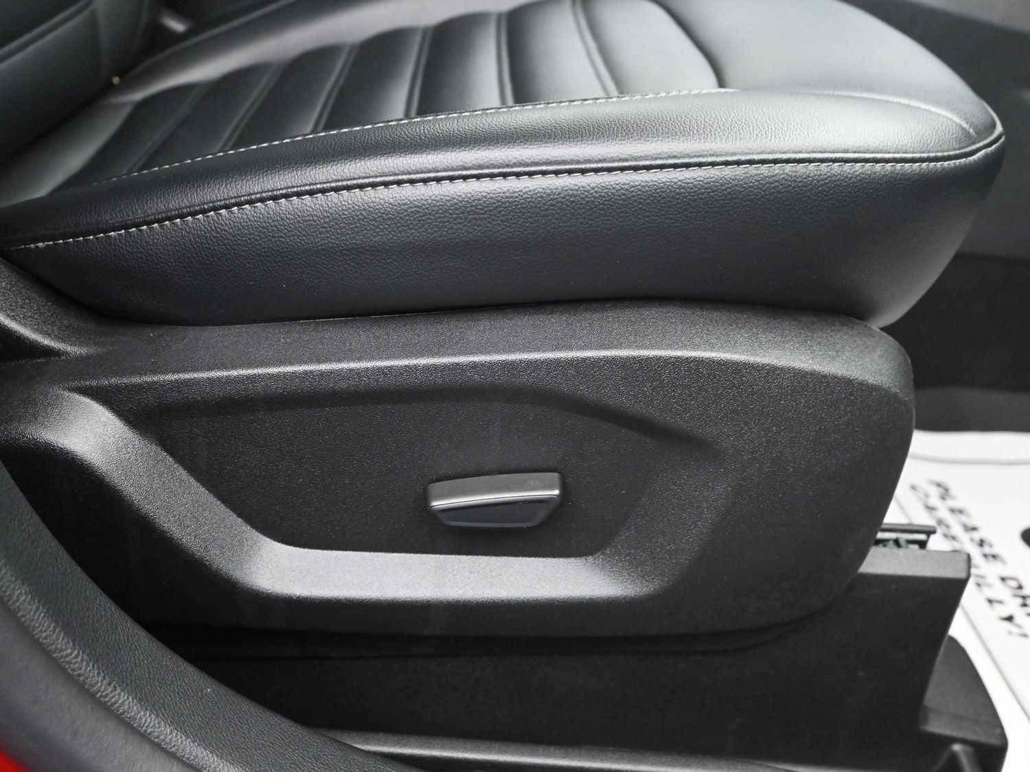 Used 2022 Rapid Red Metallic Tinted Clearcoat Ford SEL image 8