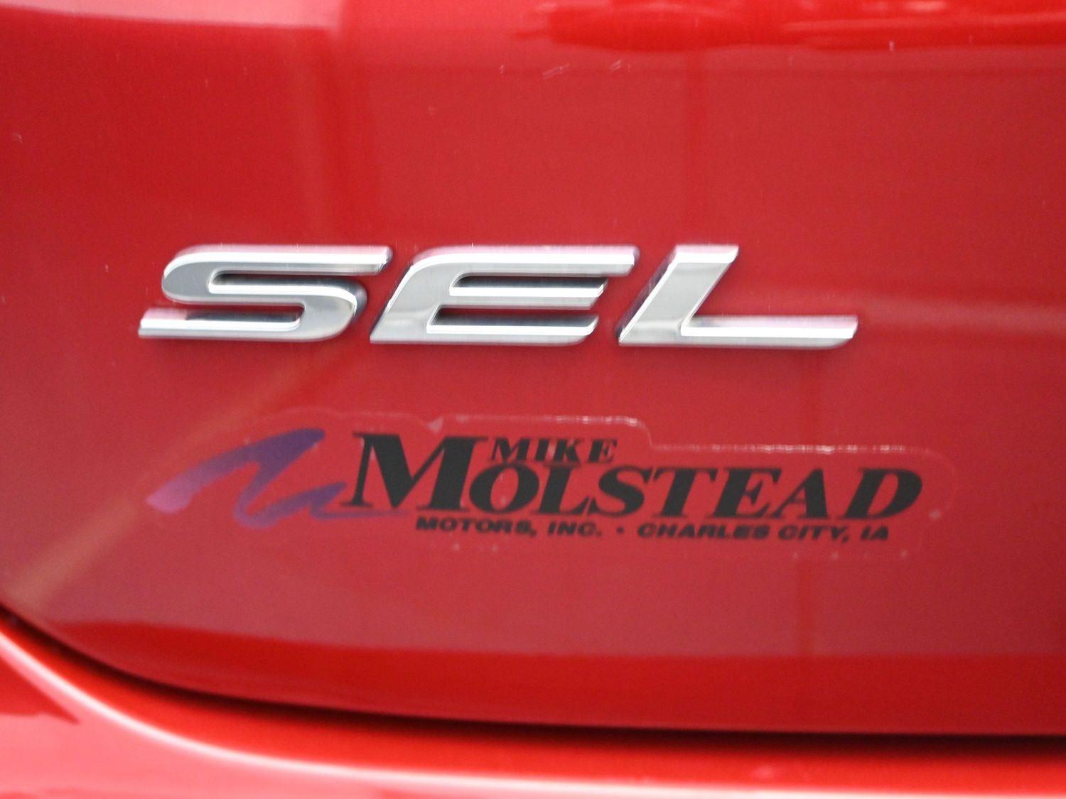 Used 2022 Rapid Red Metallic Tinted Clearcoat Ford SEL image 14